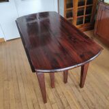 Oval wooden table with 3 extensions