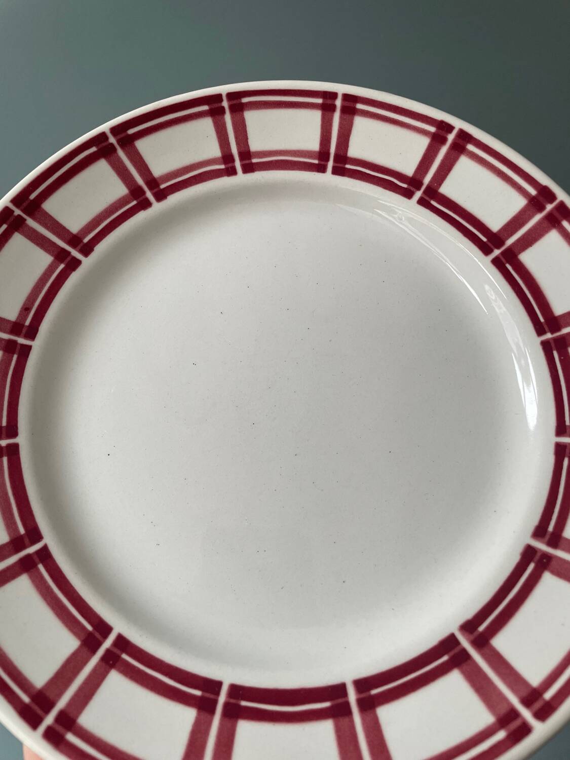 Series of 10 vintage Badonviller earthenware flat plates