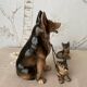 Figurine chien berger et ses 2 petits en céramique vintage
