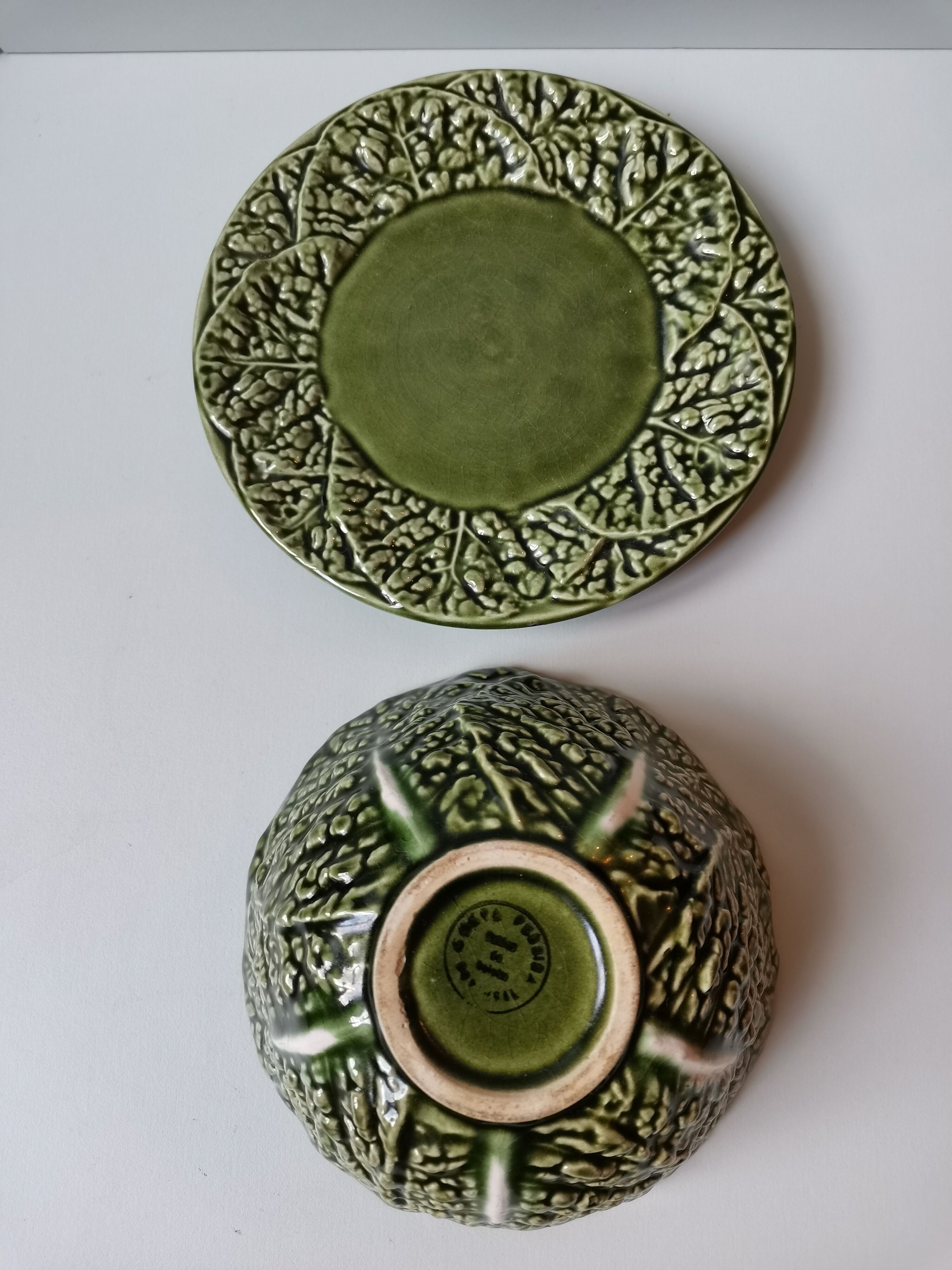 Bowl with saucer vintage slurry green Portugal cabbage leaf