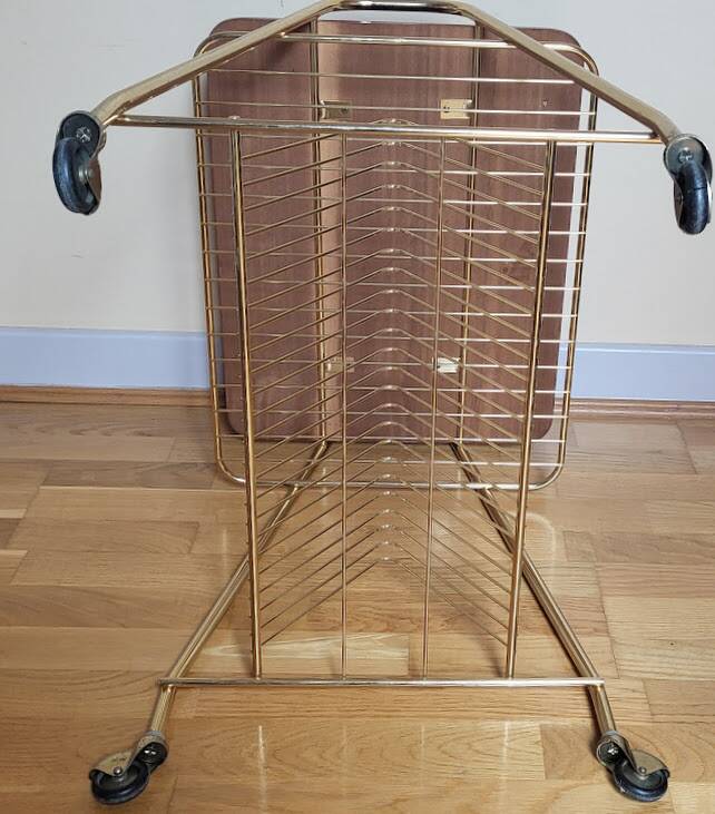 Rolling vinyl storage trolley