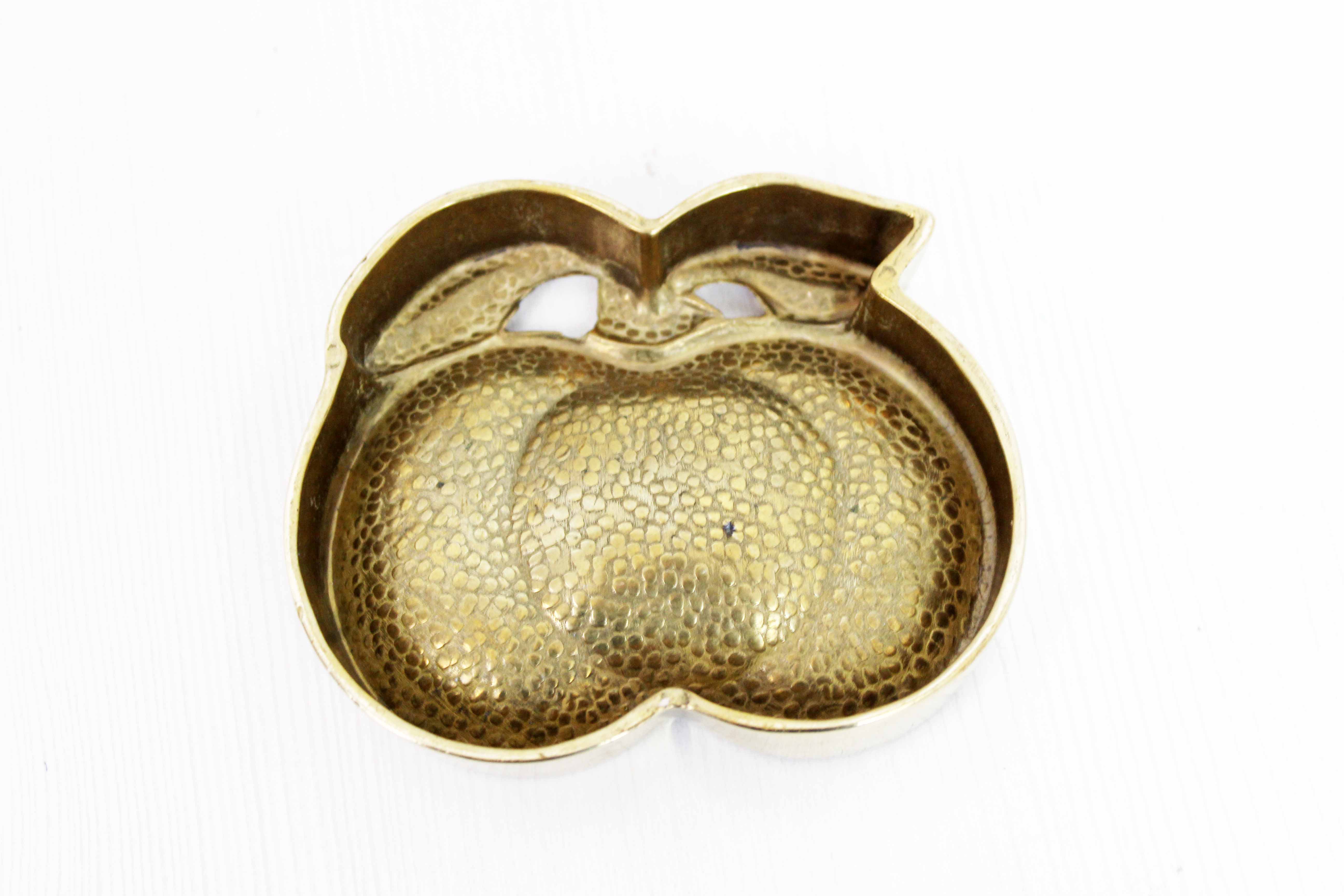 Empty pocket or ash "apple" 60s