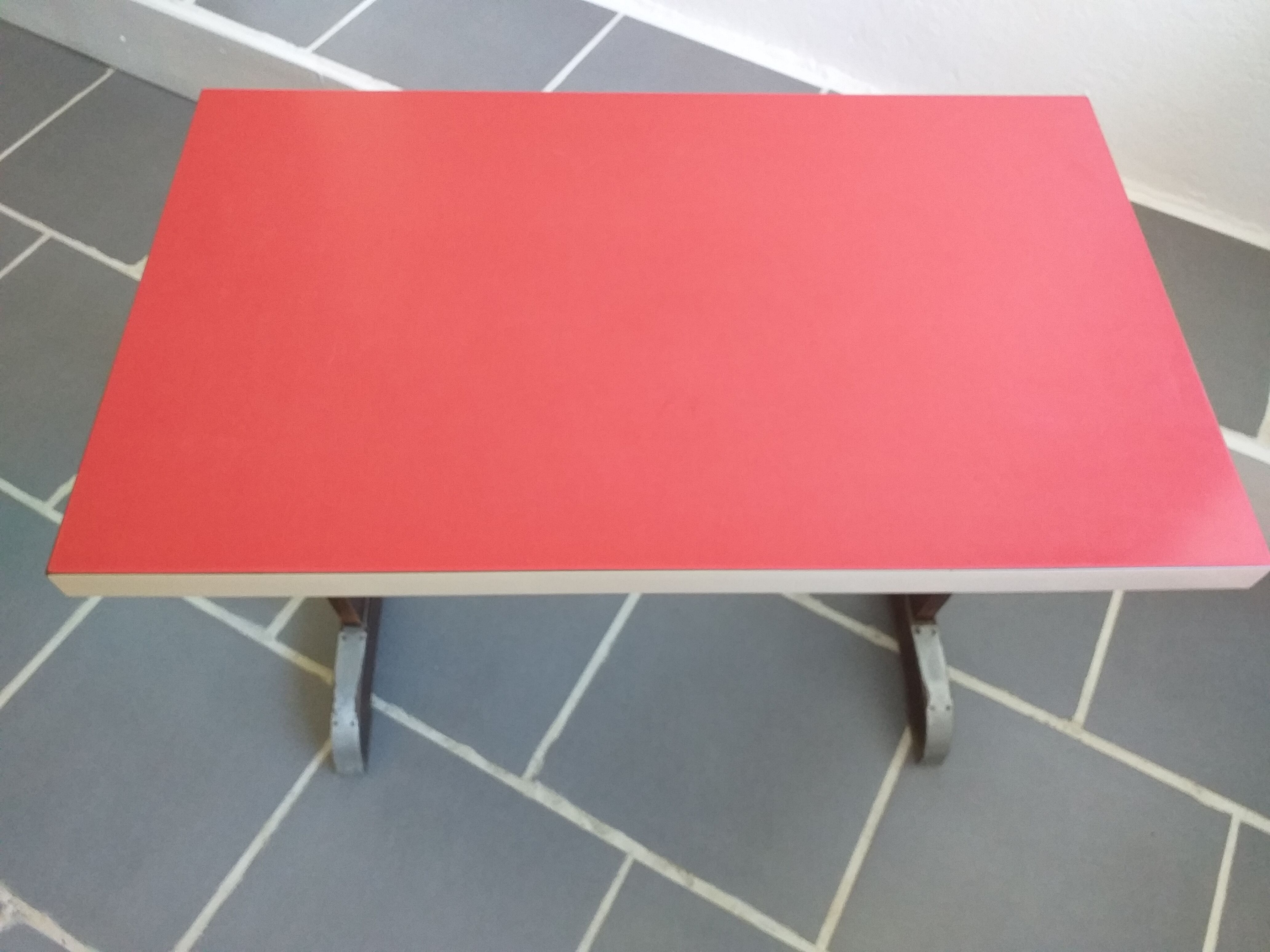 Bistro table in formica