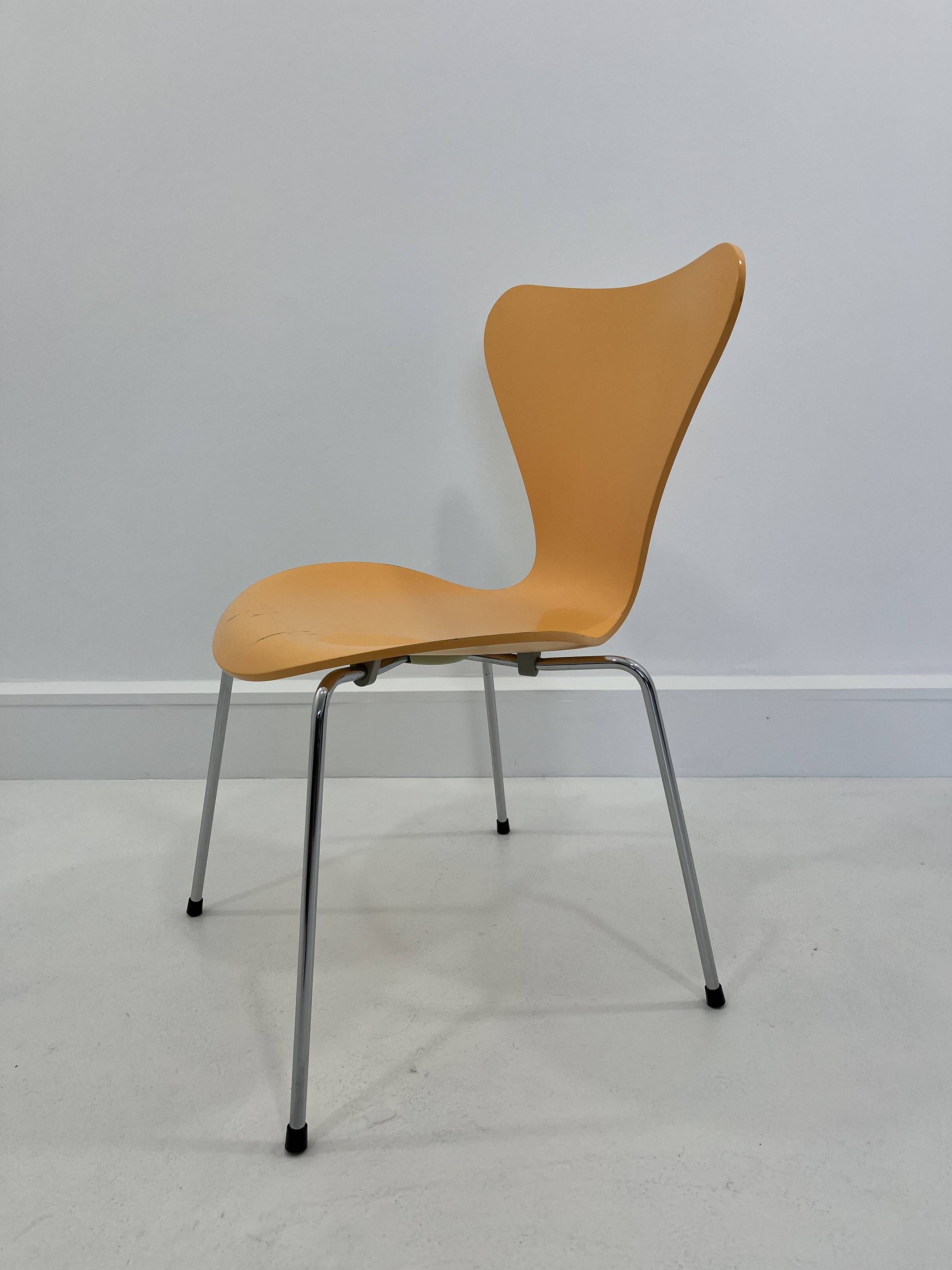 Model 3107 Chair by Arne Jacobsen, 1980s