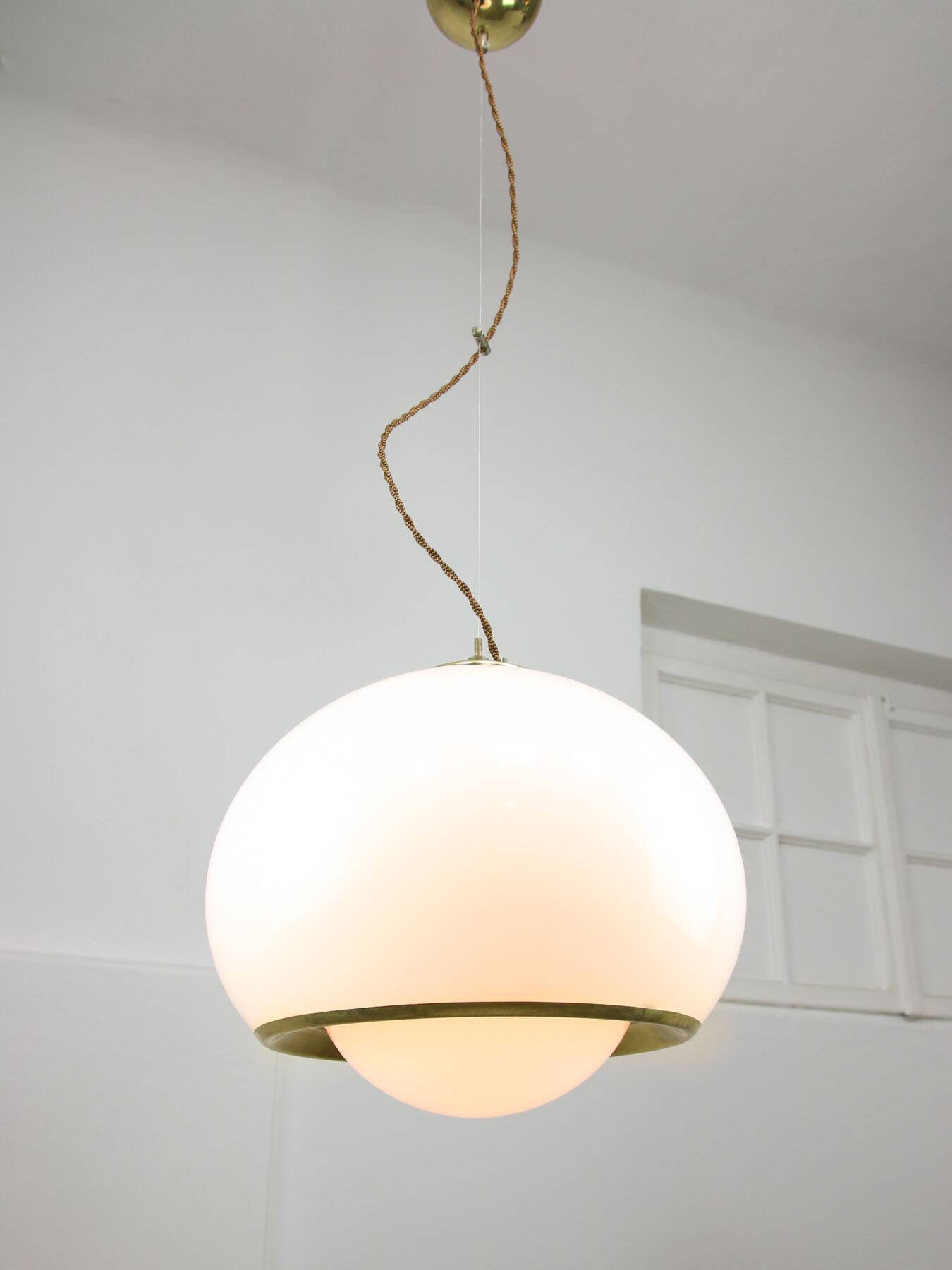 Rare White & Golden Bud Lamp by Luigi Massoni for Guzzini, 1960s