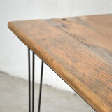 Industrial desk, feet eiffel