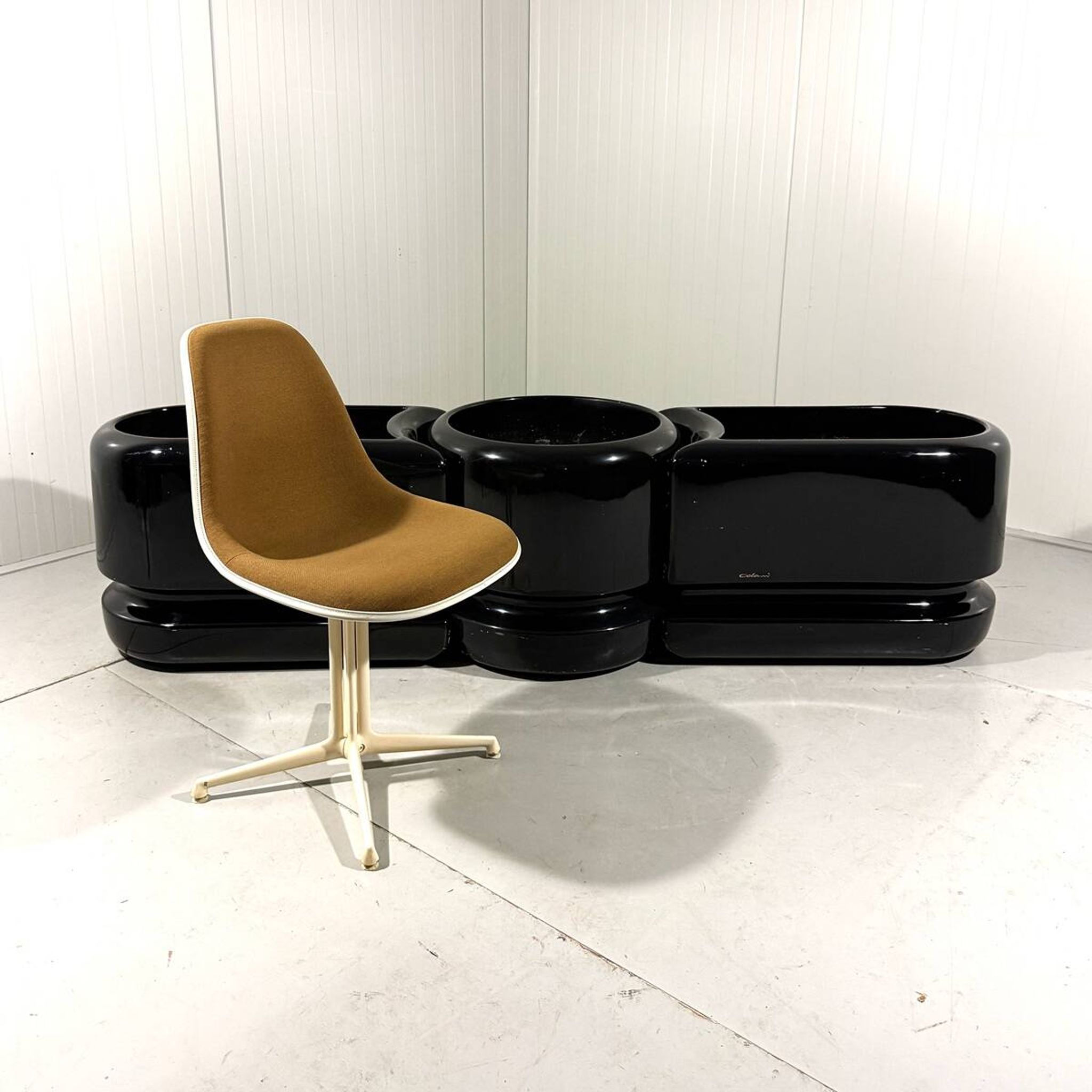 Luigi Colani set of 3 room dividing black planters 1970’s