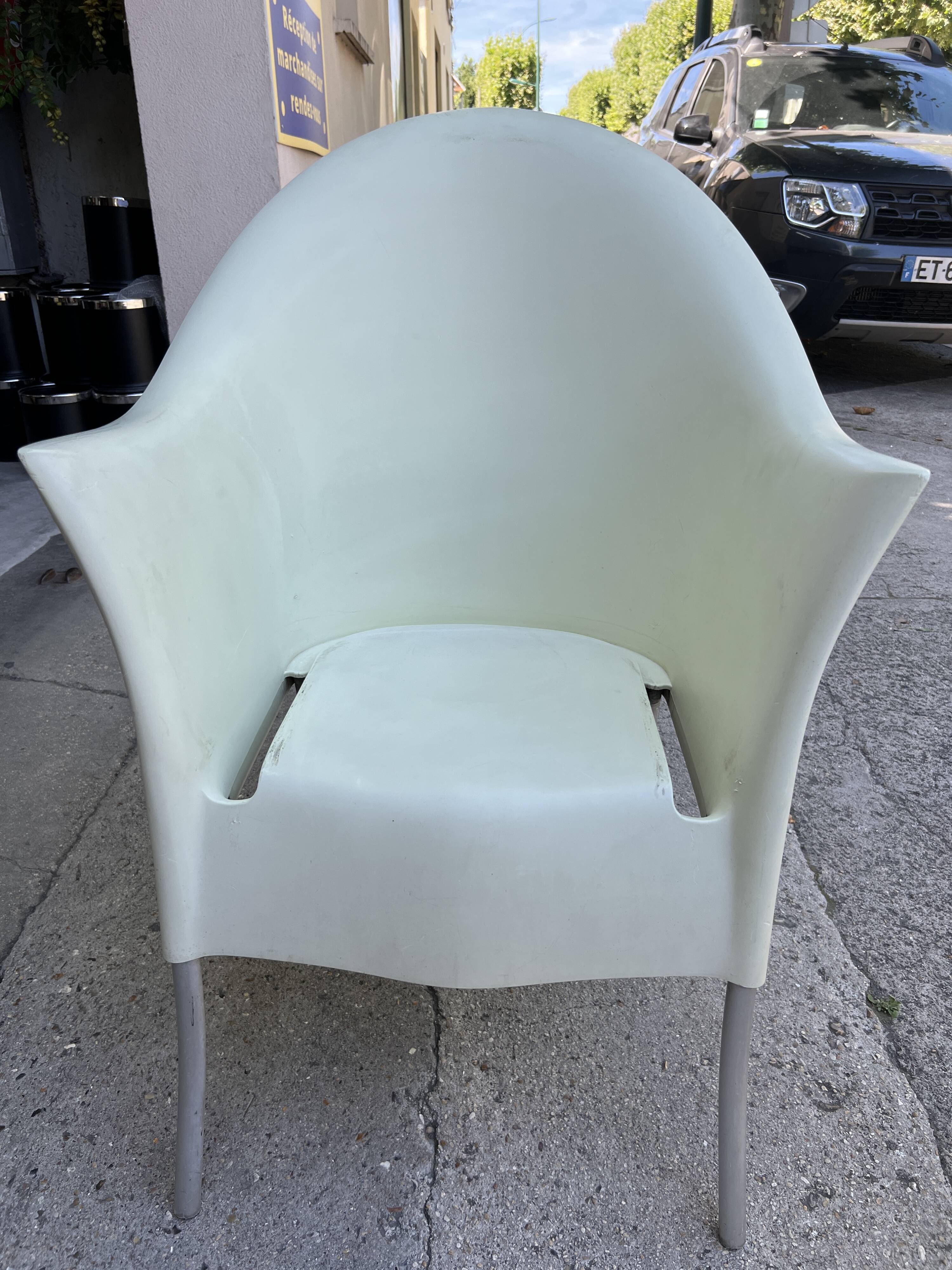 Armchair "Lord Yo" by Philippe Starck ivory color