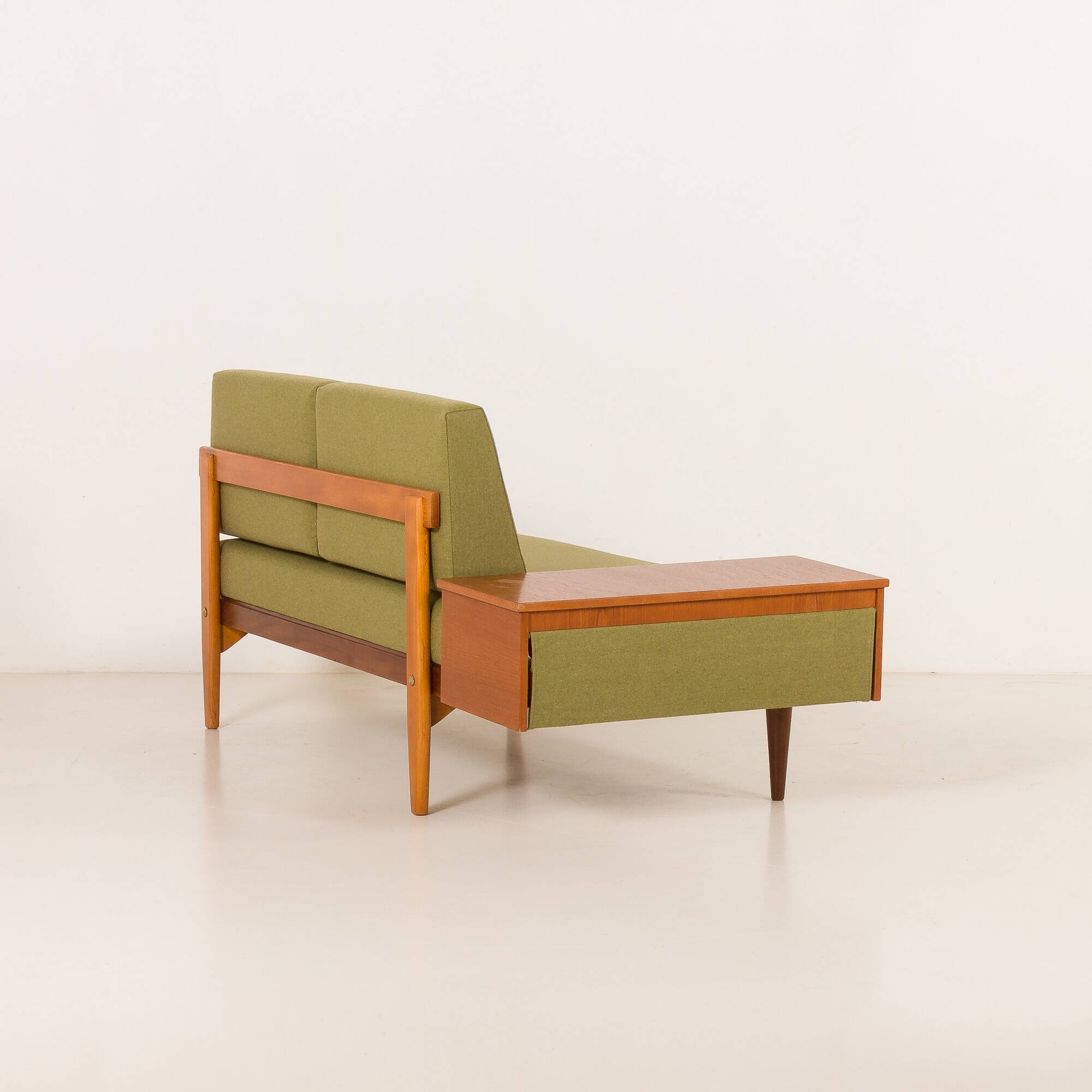 Svane daybed suit, set of 2 sofas and a side table by Igmar Relling, Norway