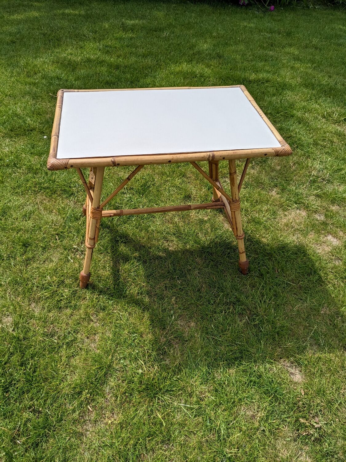 Rattan coffee table with drawer