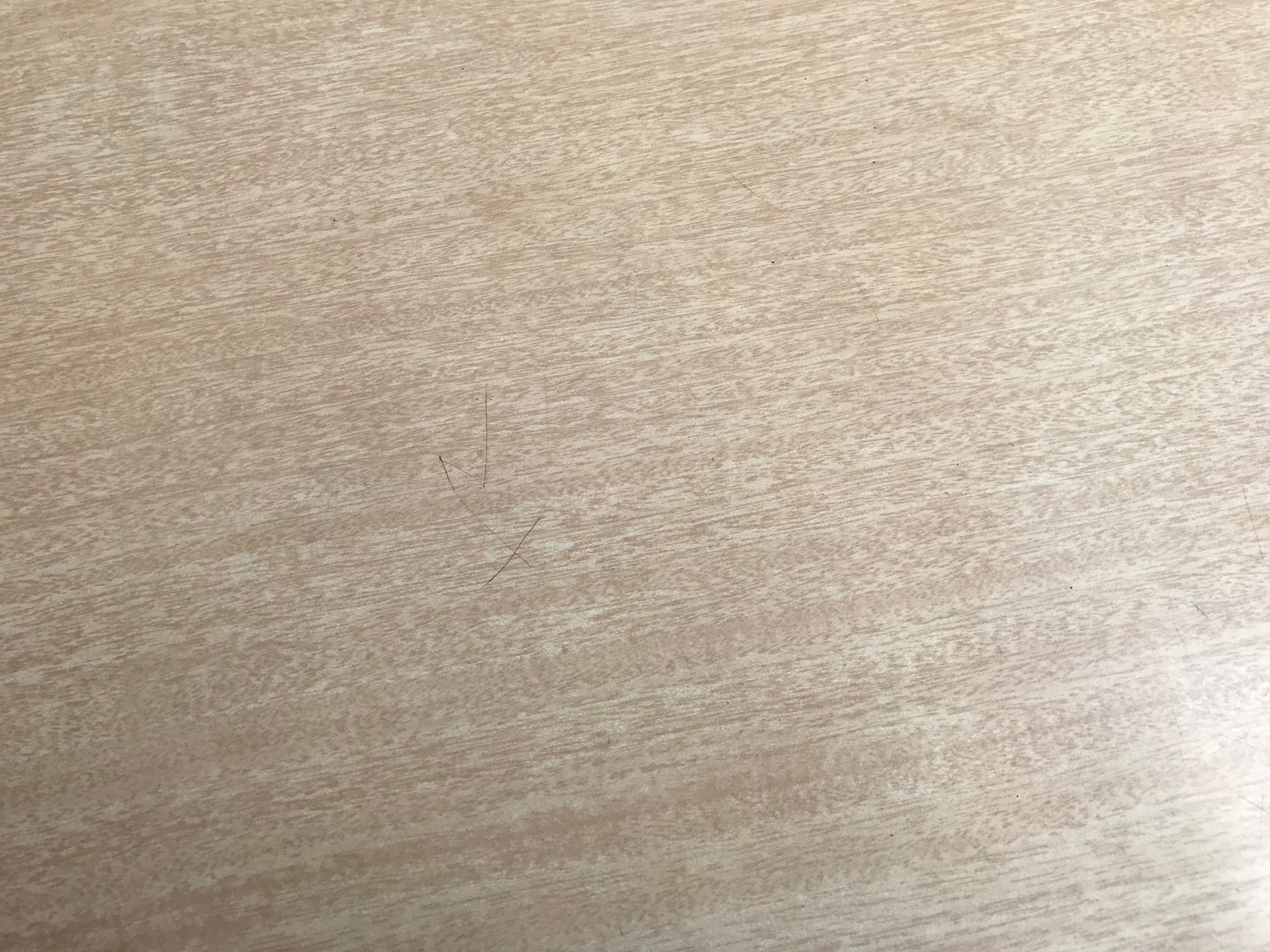 Vintage bistro table half-centuries wood and formica chiné