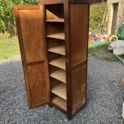 Armoire parisienne
