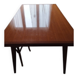Dining room table