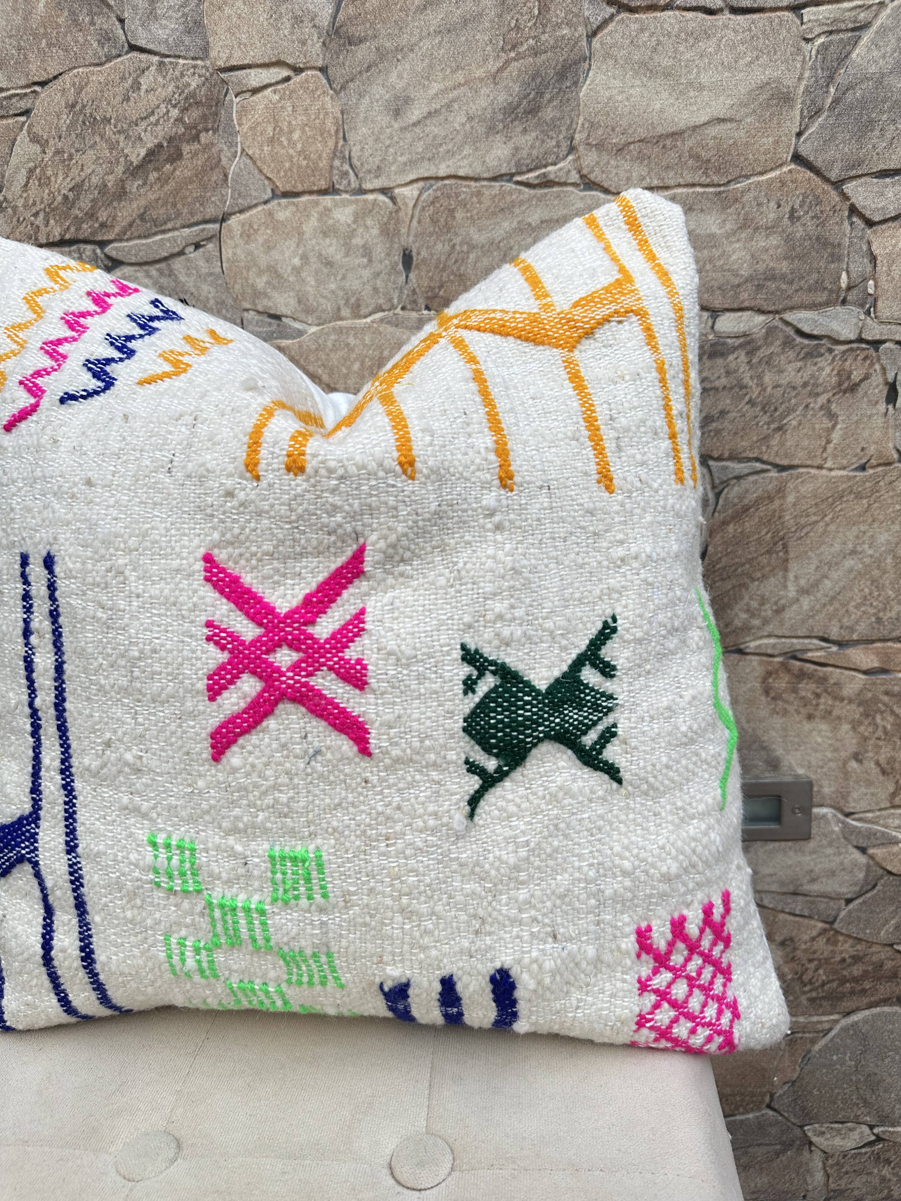 Coussin en laine berbère fait main : Coussin Kilim marocain (45x45cm)