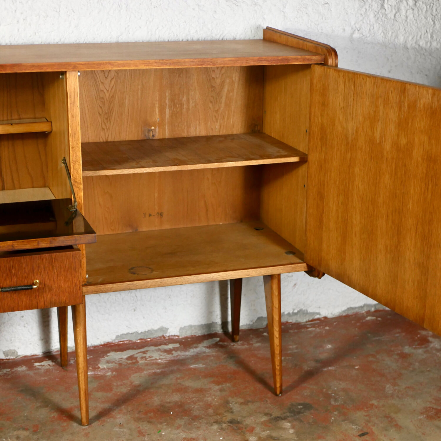 High row with feet compass SAM years 50-60