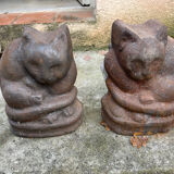 Cat-shaped fireplace andirons