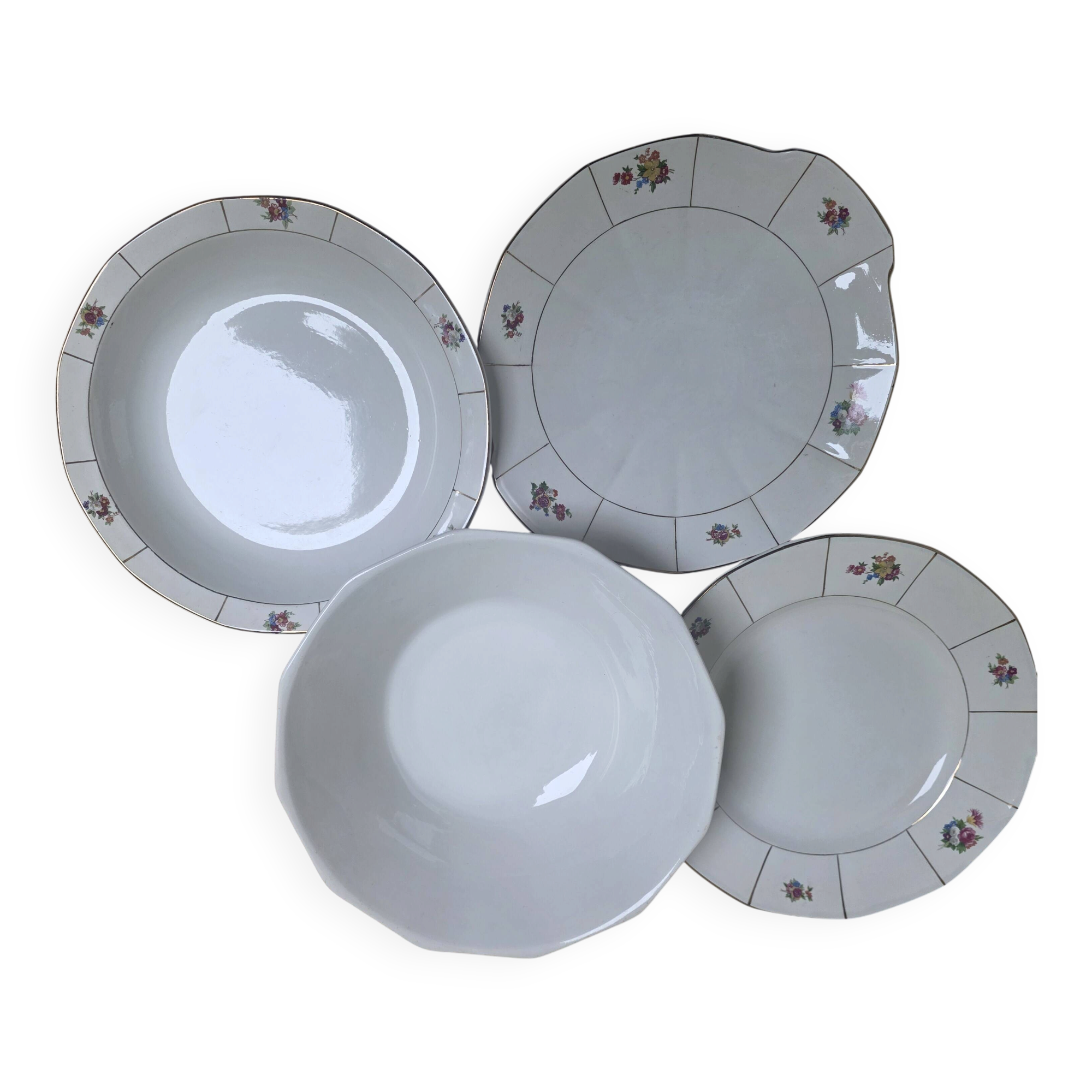Set of 4 Digoin-Sarreguemines dishes