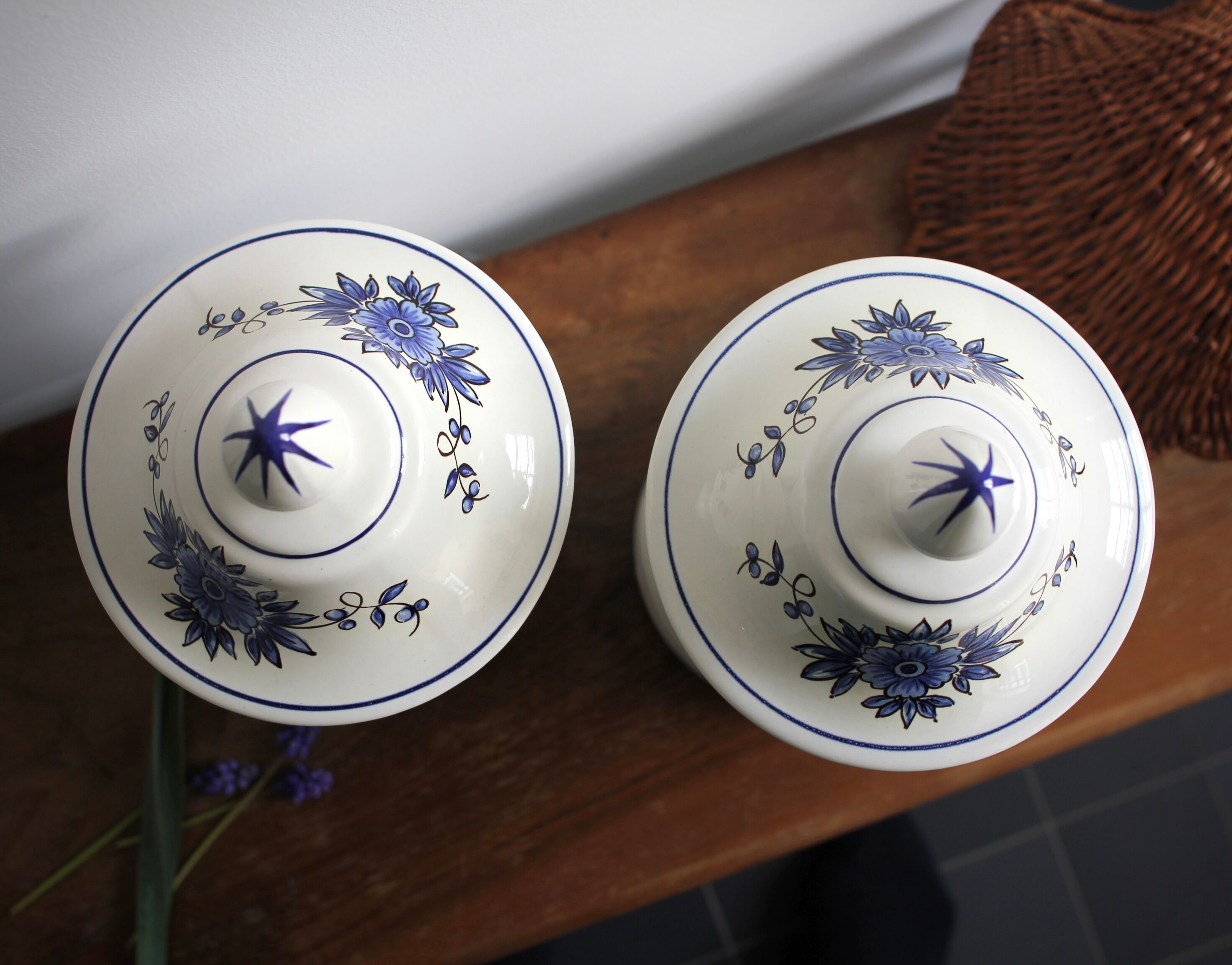 Pair of 2 apothecary jars / pharmacy - saint clement faience