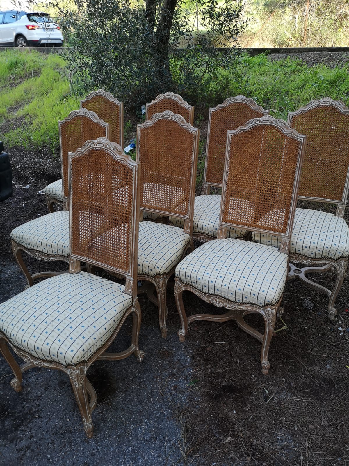Set of 8 chairs