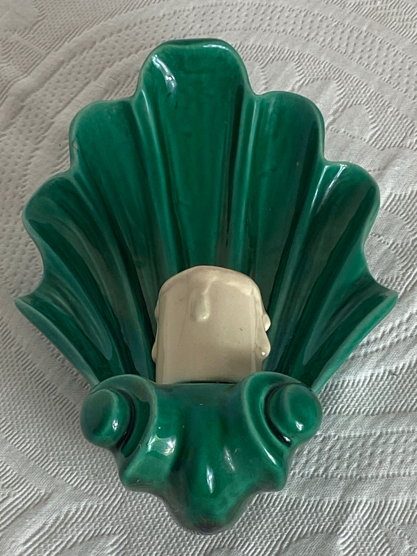 Ceramic shell wall light