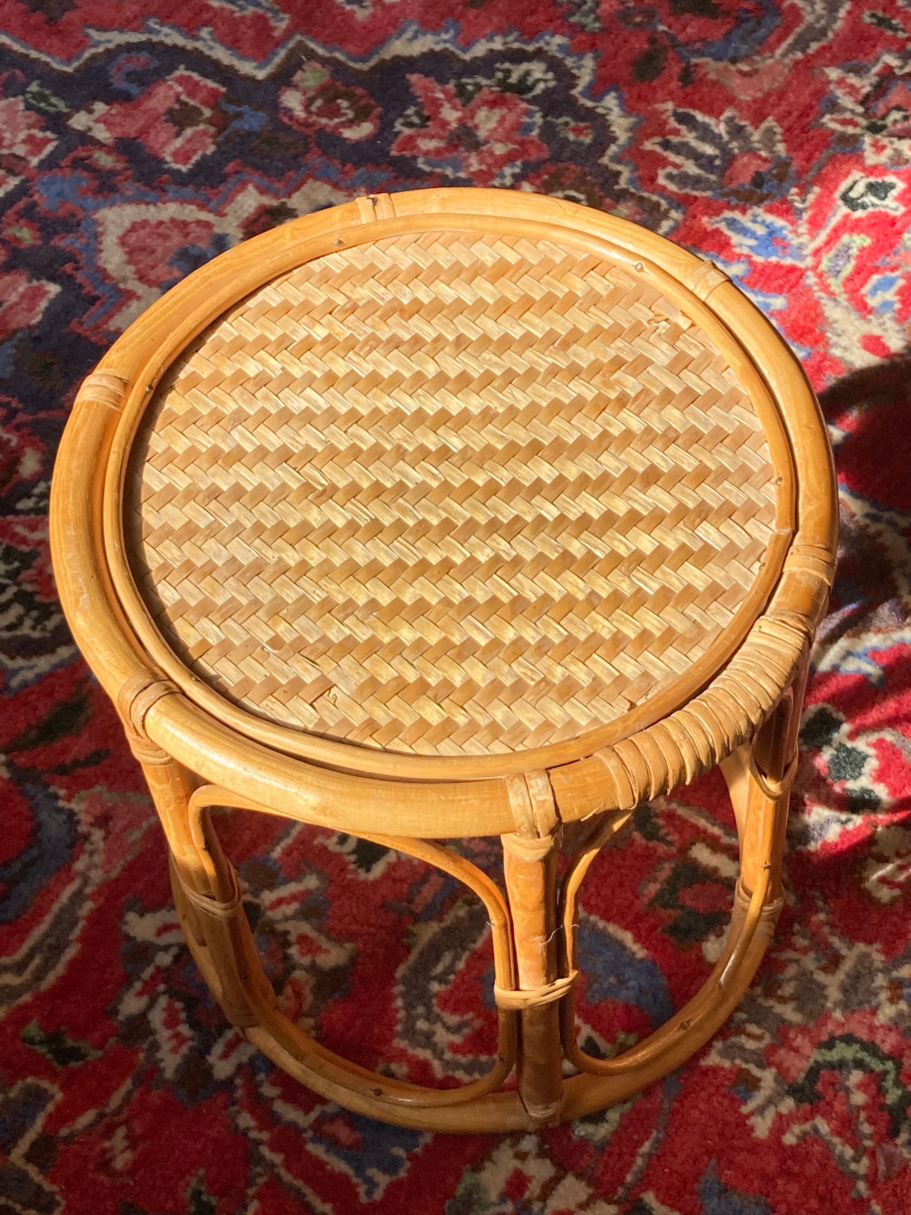 Table tasse d’appoint en rotin chevet guéridon en osier vintage ronde