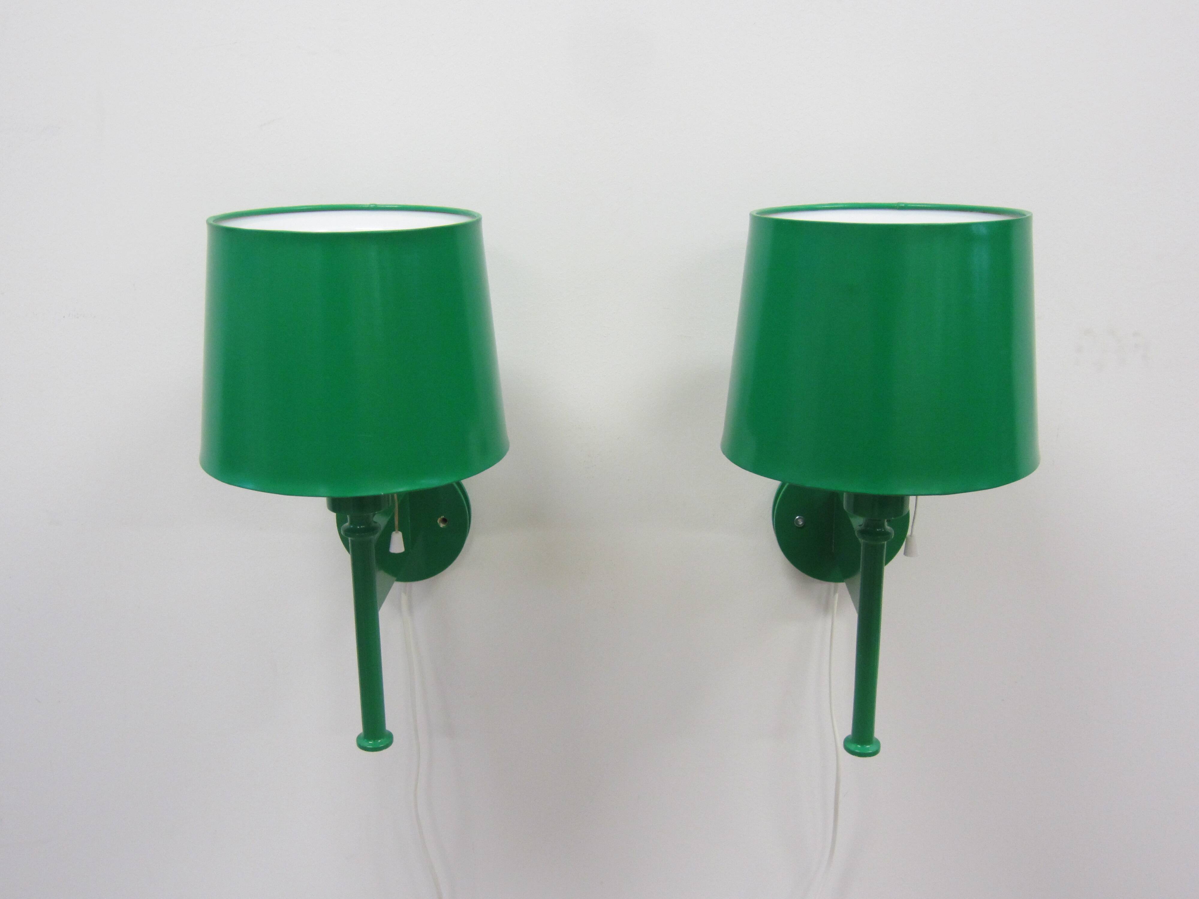 Pair of Scandinavian Luxus wall lamps by Uno and Östen Kristiansson