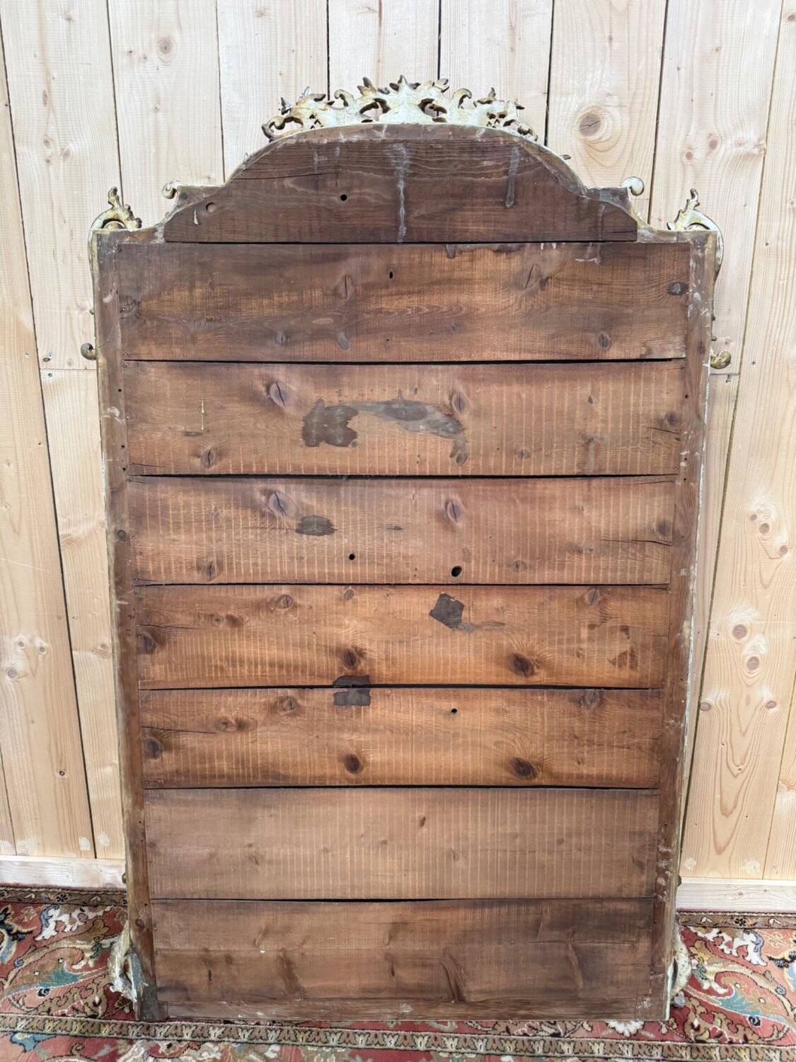Miroir Napoléon III en bois et stuc doré