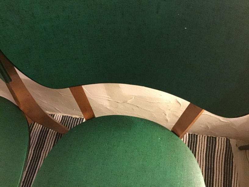 Set of 3 chairs in black mottled green leatherette