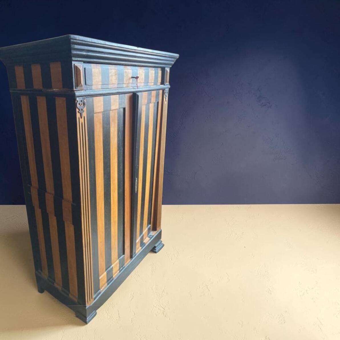 Antique Parisian wardrobe with graphic stripes – H180 cm