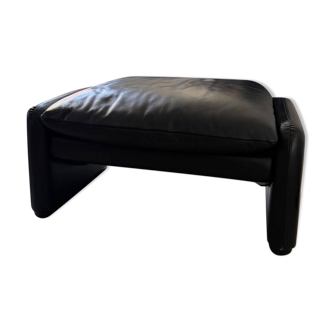 Cassina Maralunga pouf