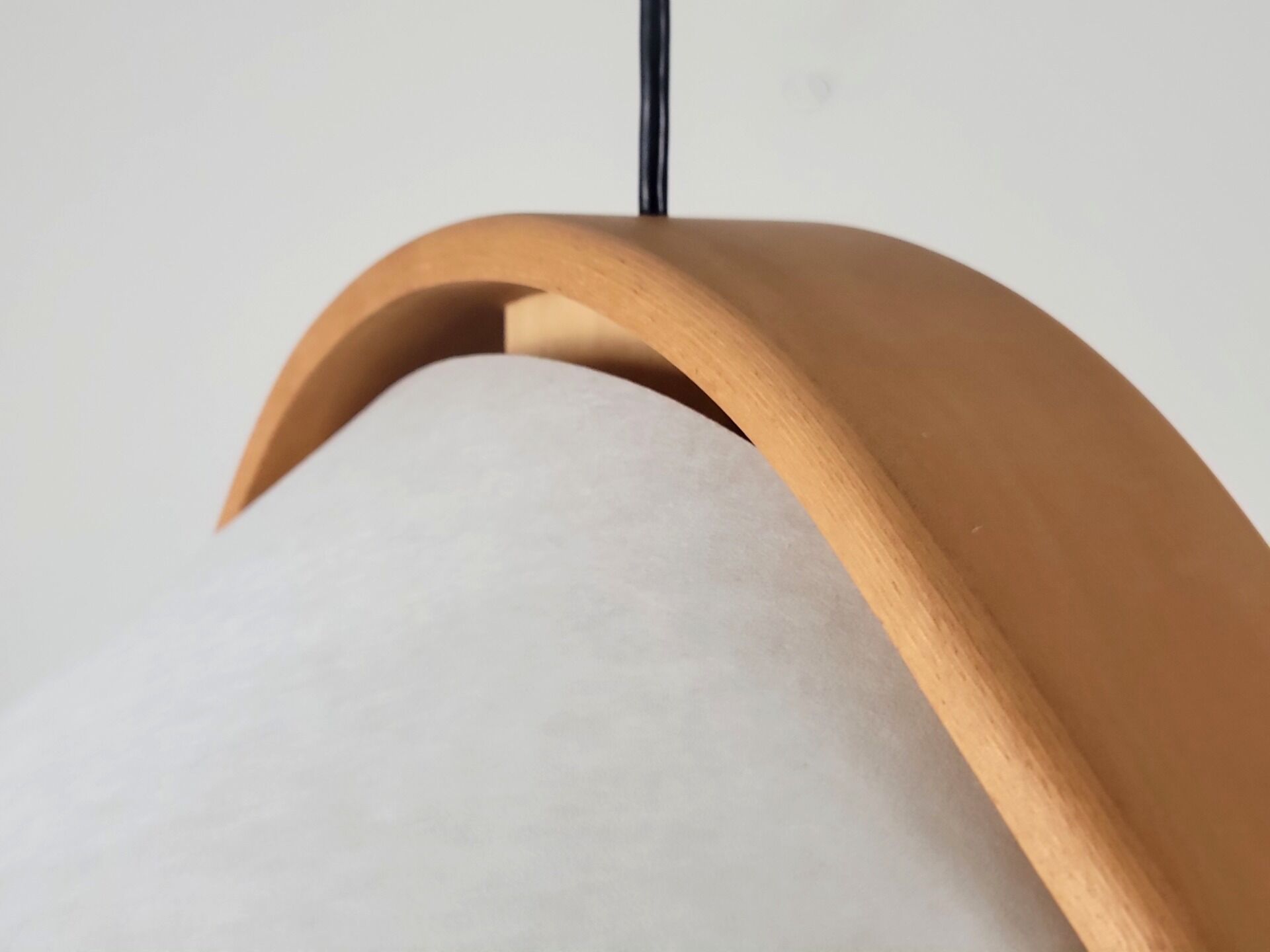 Suspension Domus Arta par Mario Vivaldi, 1994
