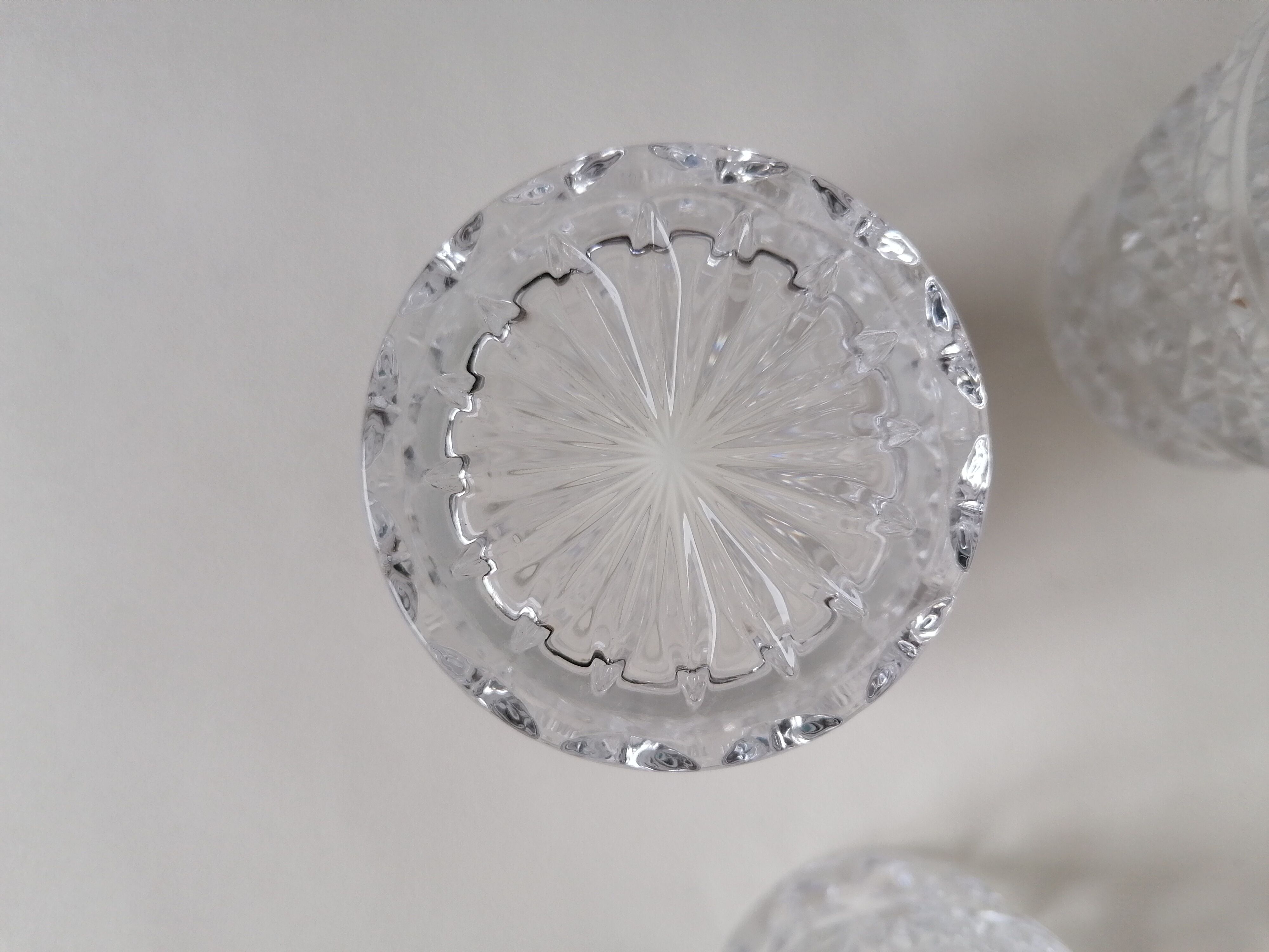 Crystal whisky service