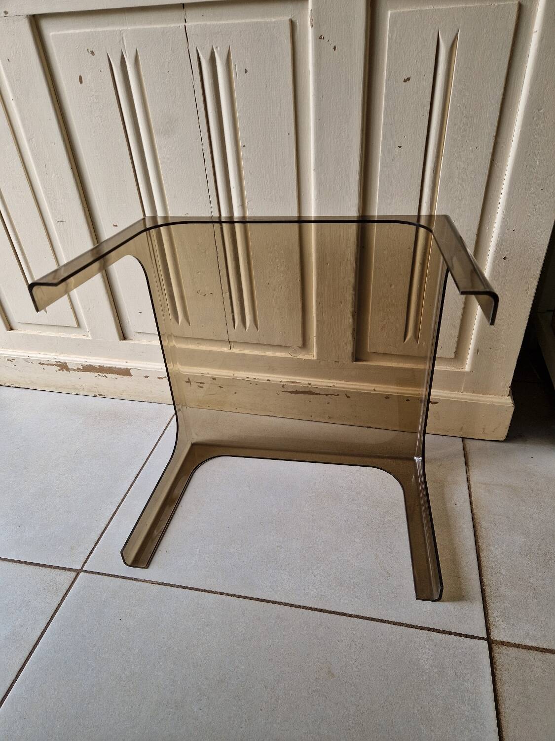 Smoked plexiglass coffee table 70'