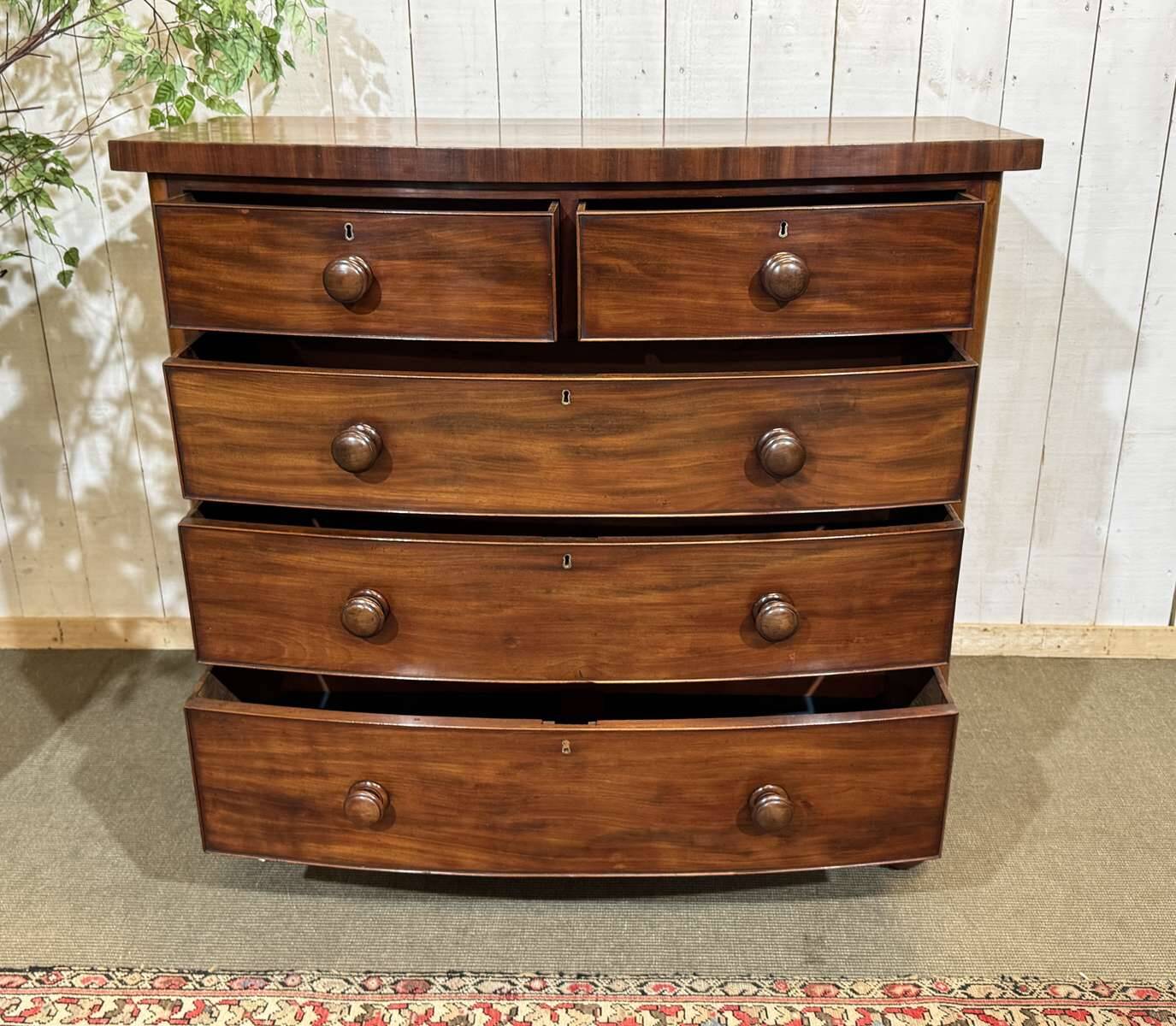 Commode Victorienne anglaise en acajou XIXème