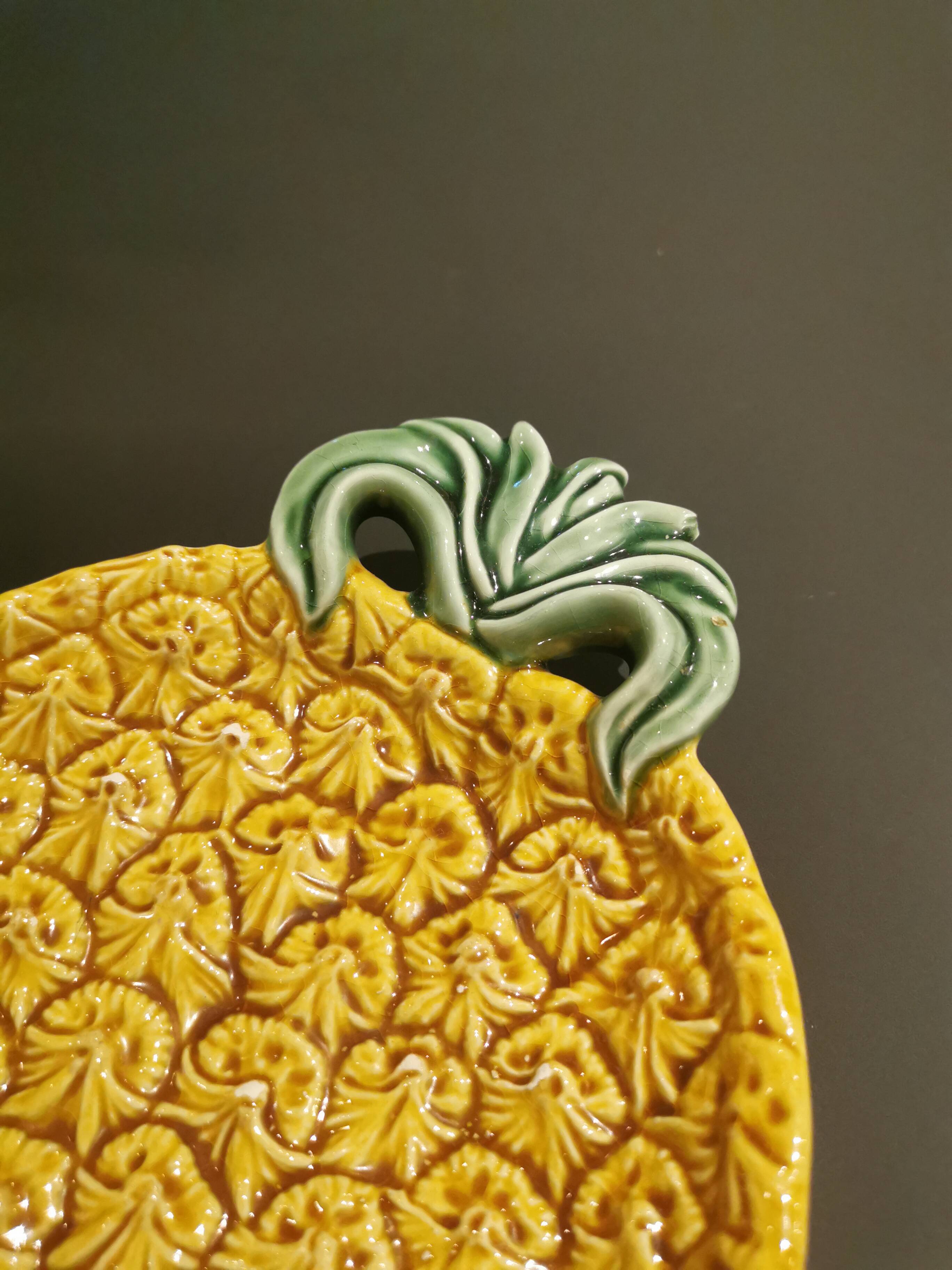 Pineapple slushie dish
