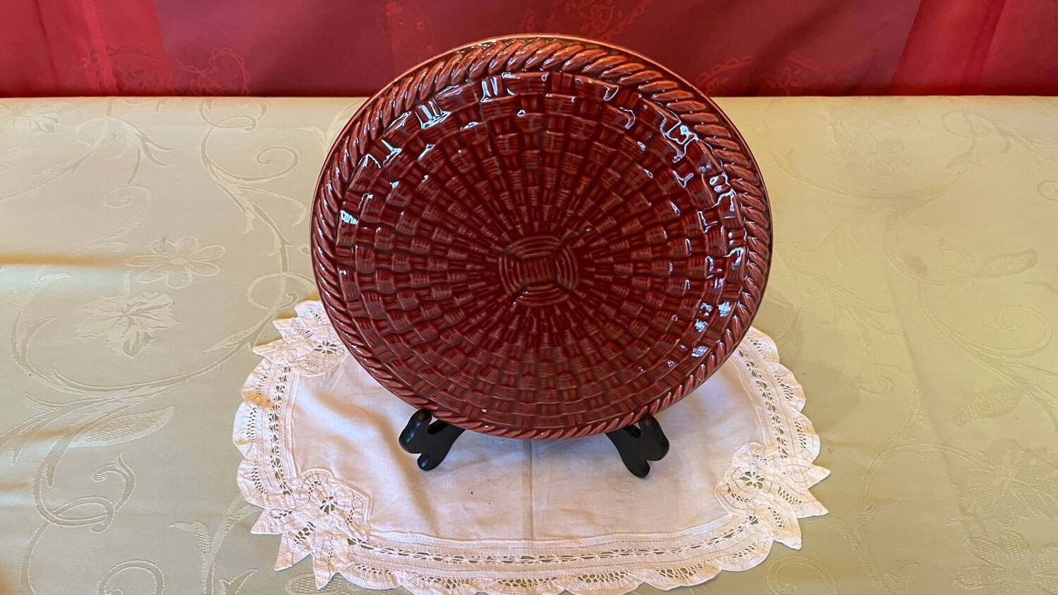 Vintage slip trivet