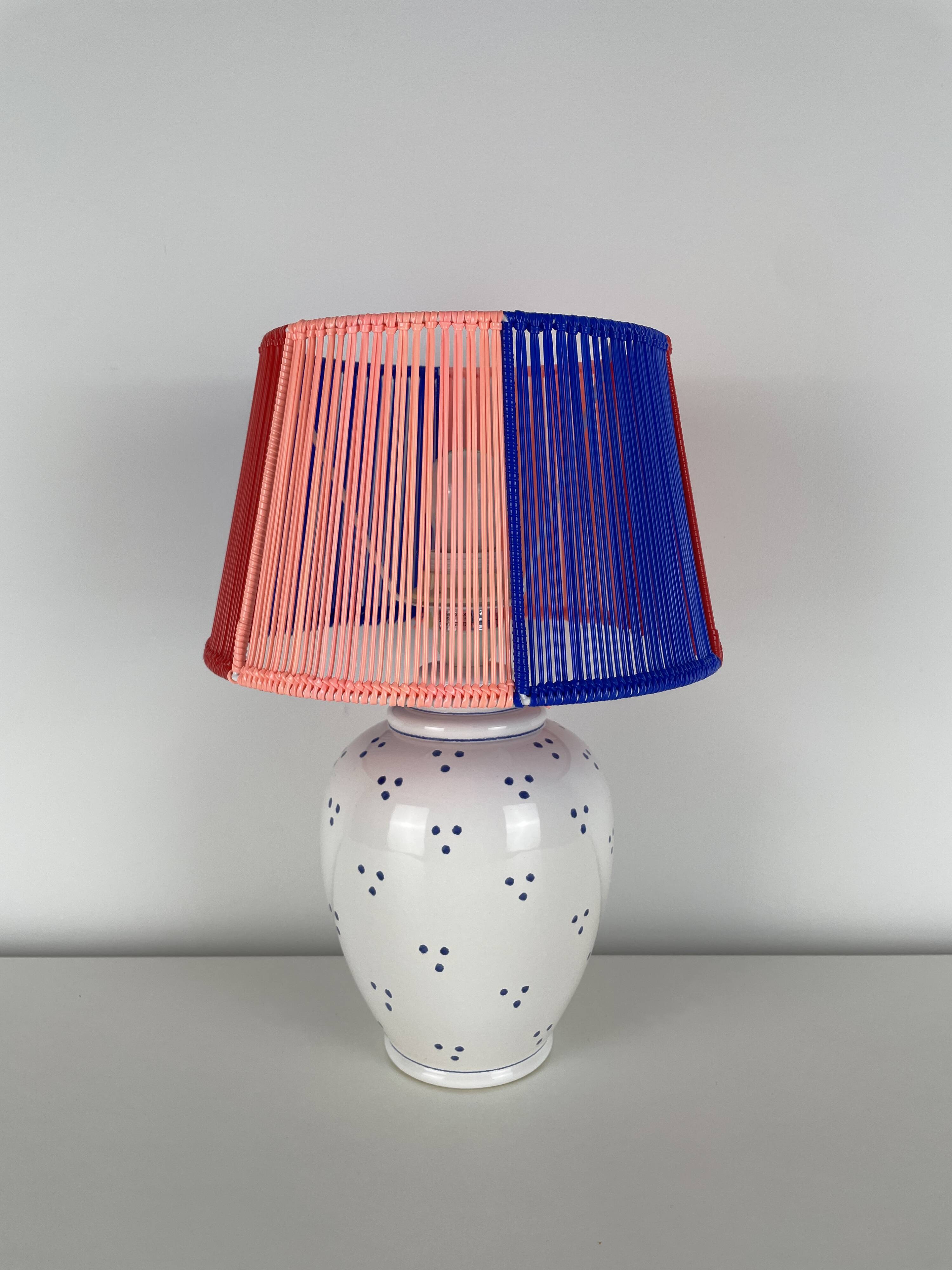 Lampe vintage céramique et abat-jour scoubidou