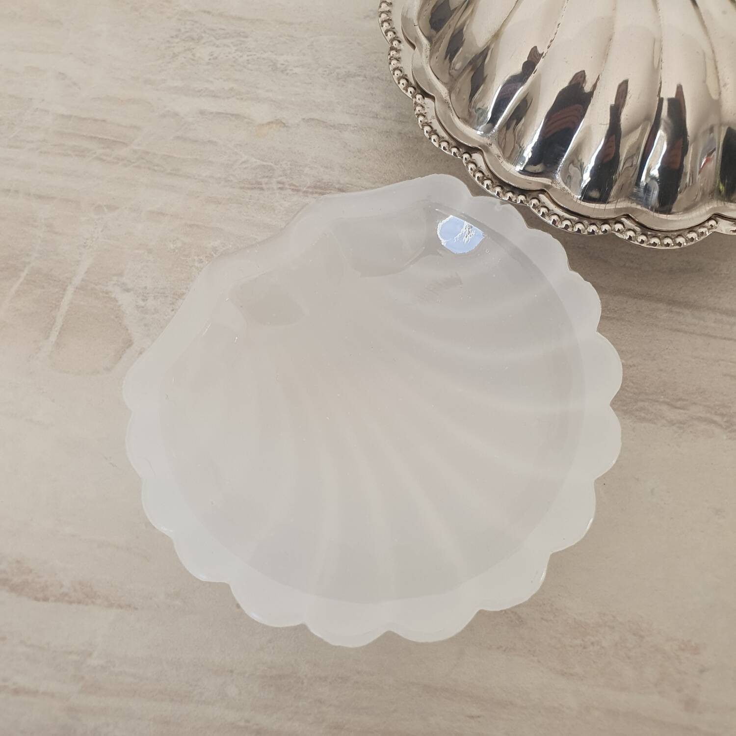 Stainless steel and glass shell butter dish