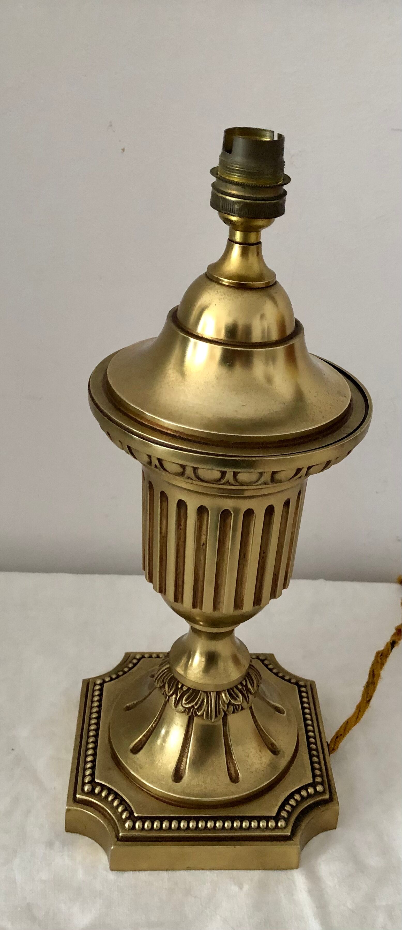Lamp foot in retro American bronze vintage year 50.