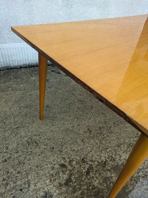 Vintage extendable table