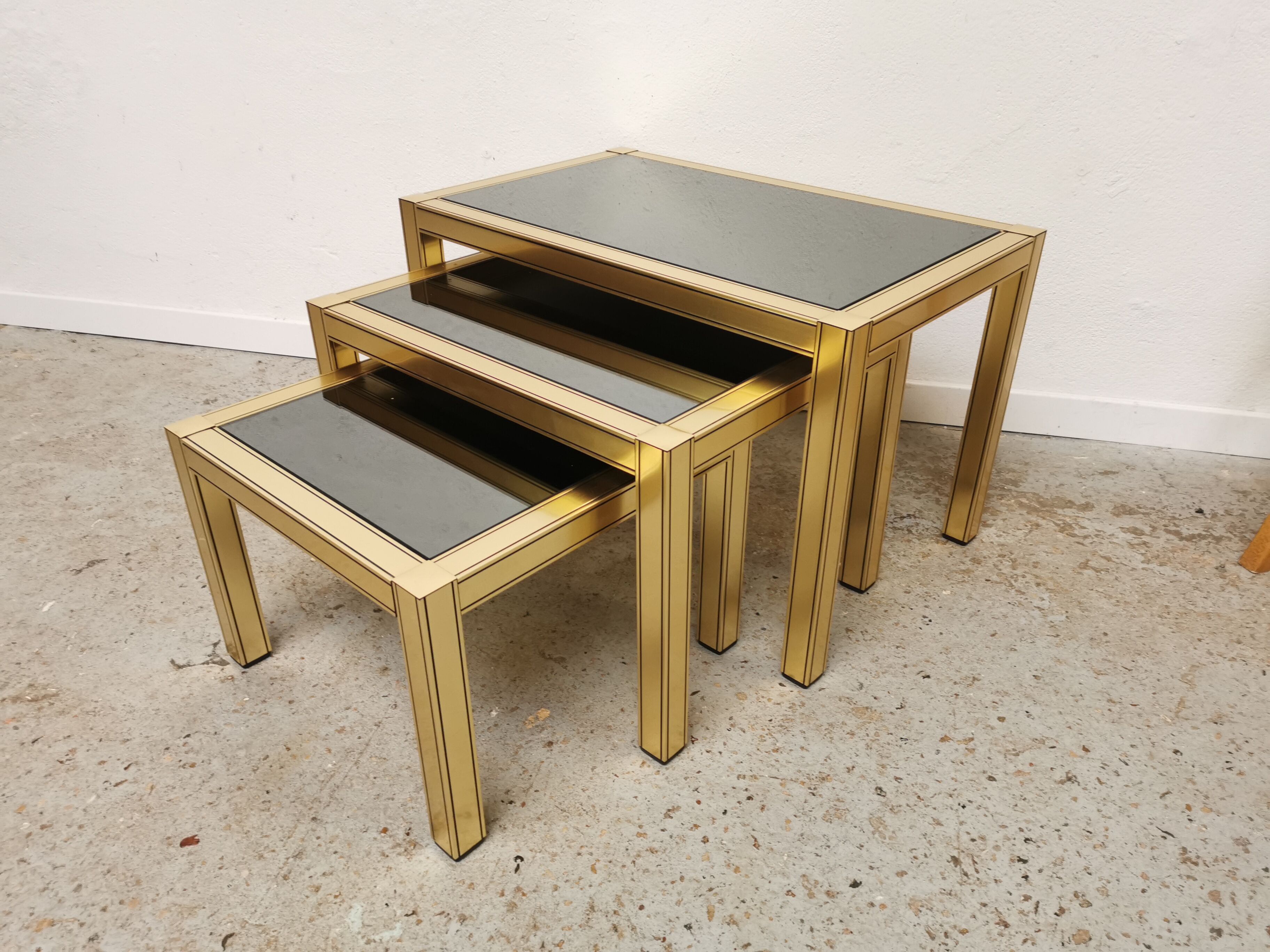 Tables gigognes laiton doré vintage 1970