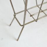 Metal magazine rack