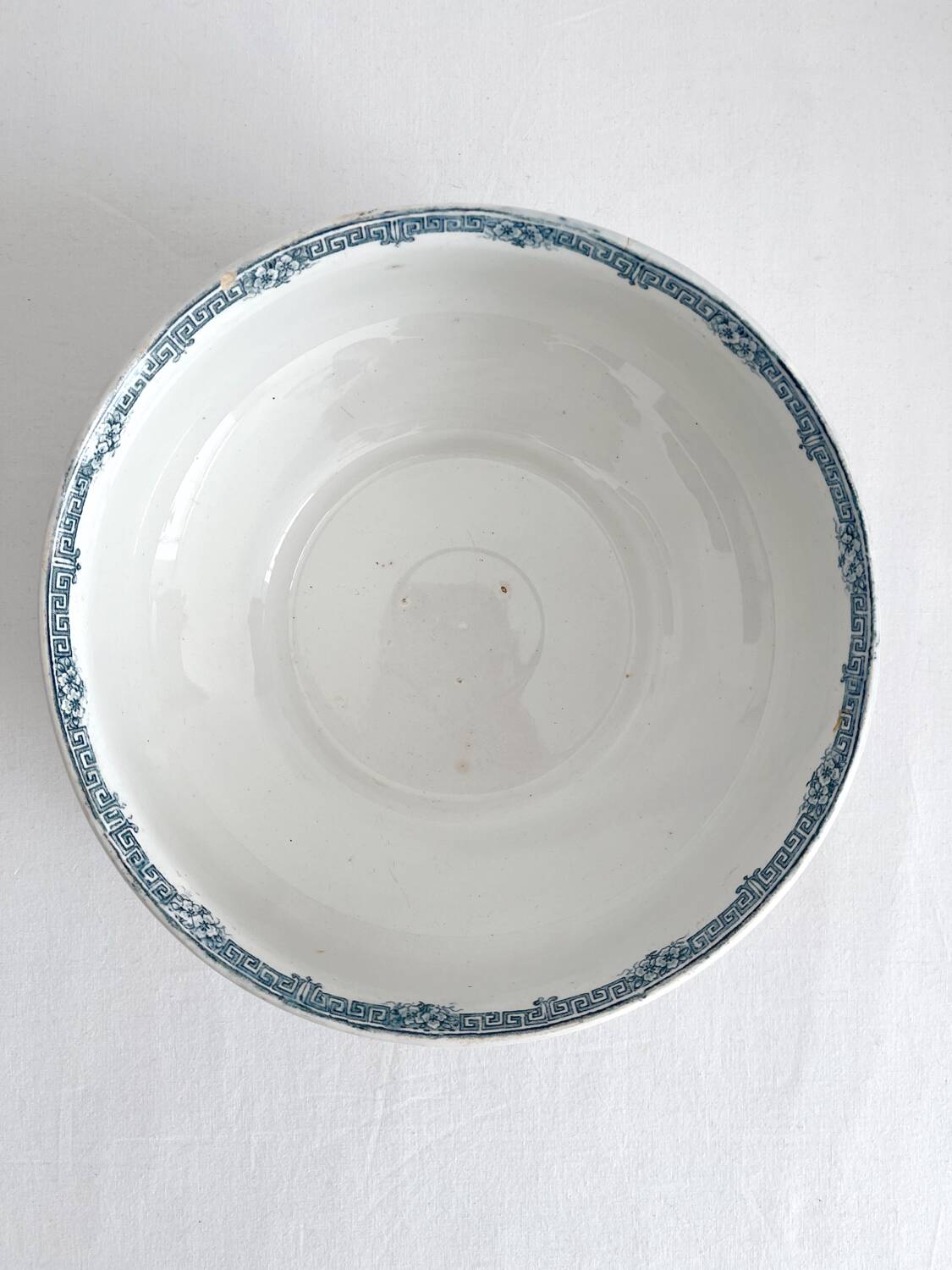 Antique ironware salad bowl “Lucy” Saint Amand
