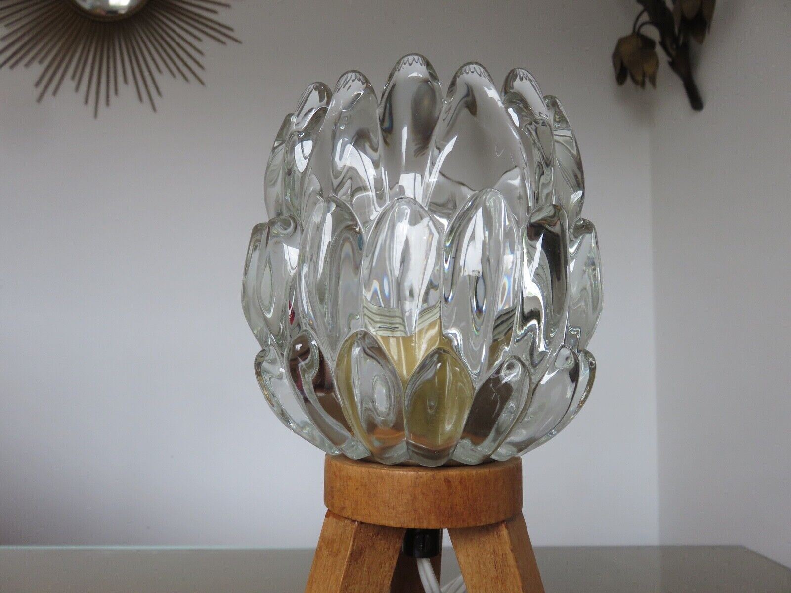 Tripod lamp in wood and glass J.T. Kalmar 1970 Austria