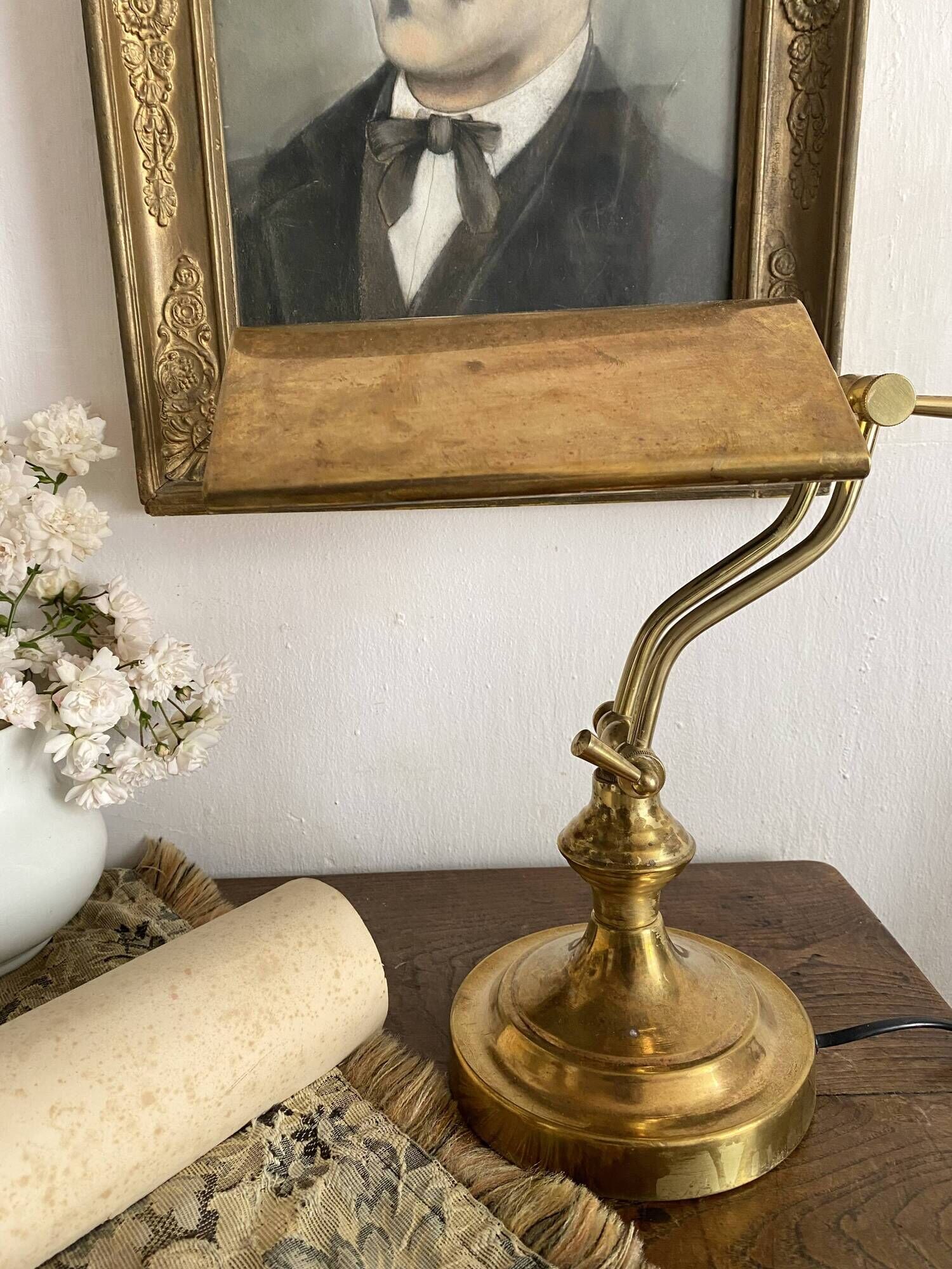 Pair of notary-style lamps in gilded metal