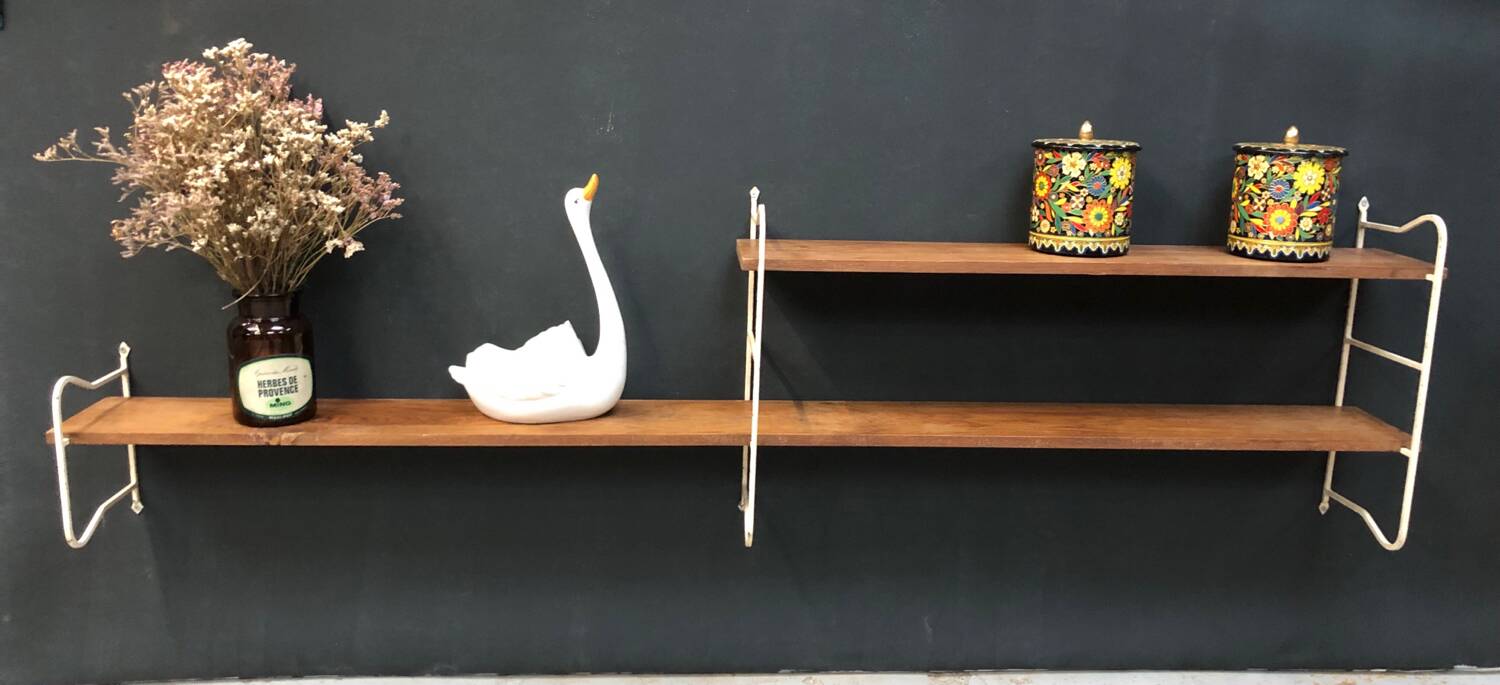 Tomado Scandinavian shelves