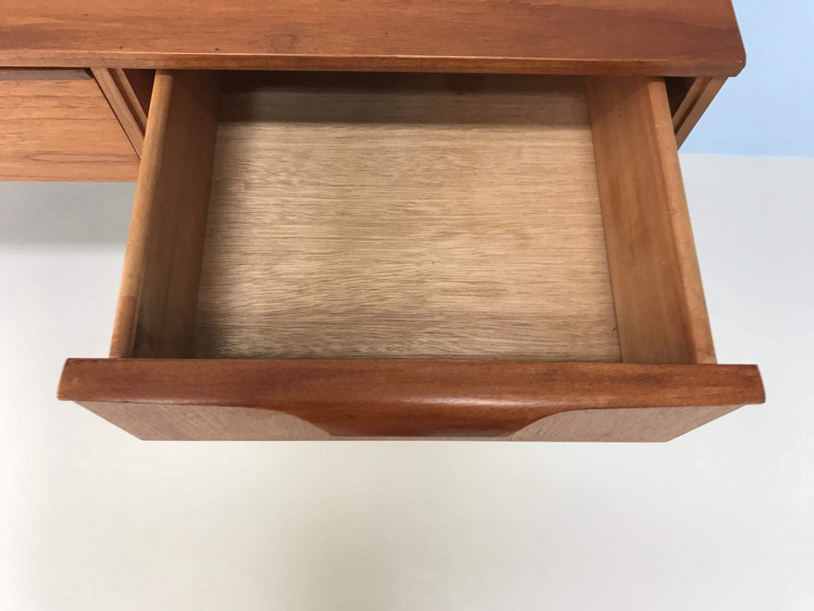 Bureau vintage par Frank Guille pour Austinsuite