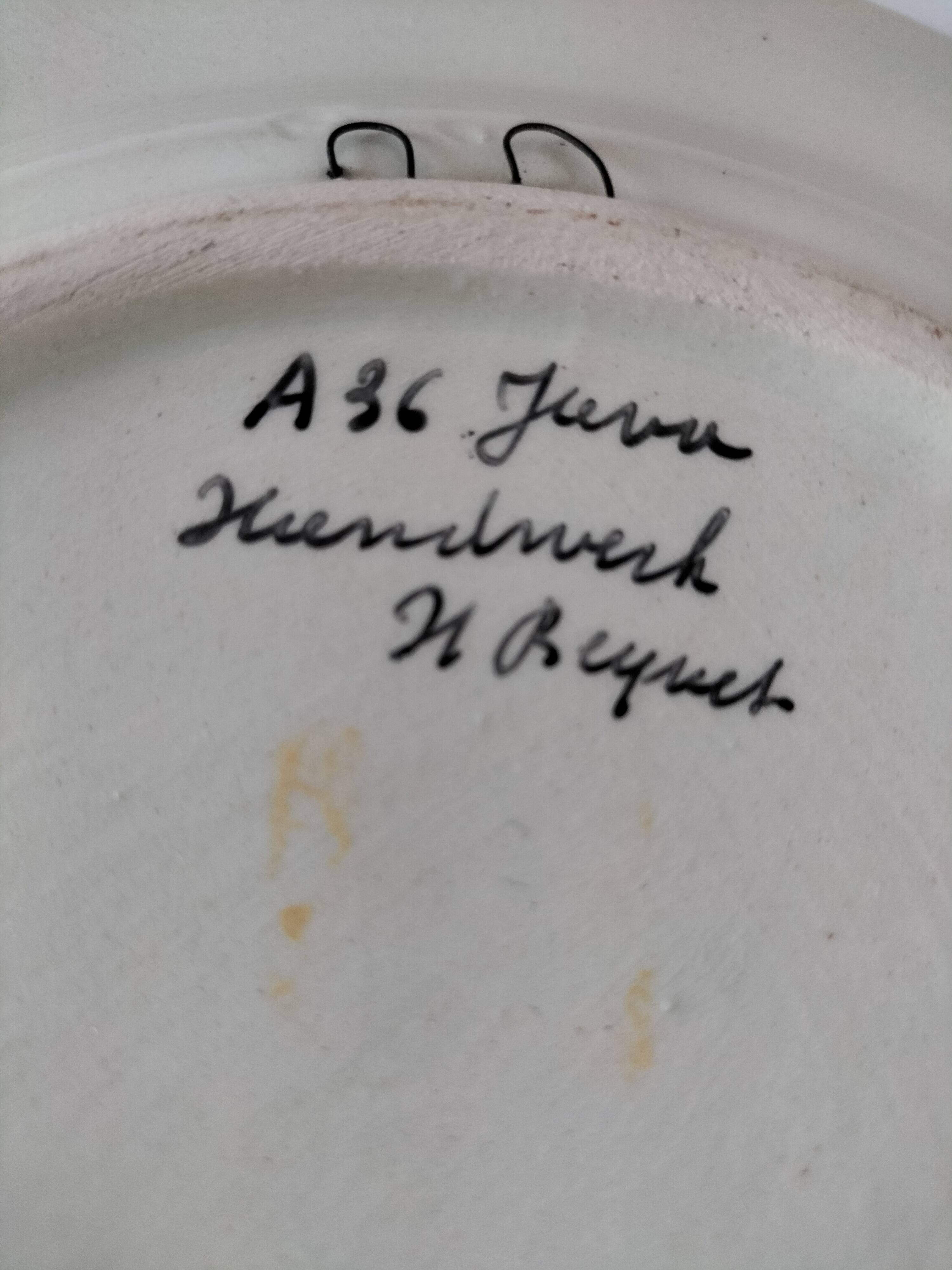 H. Bequet Java model plate