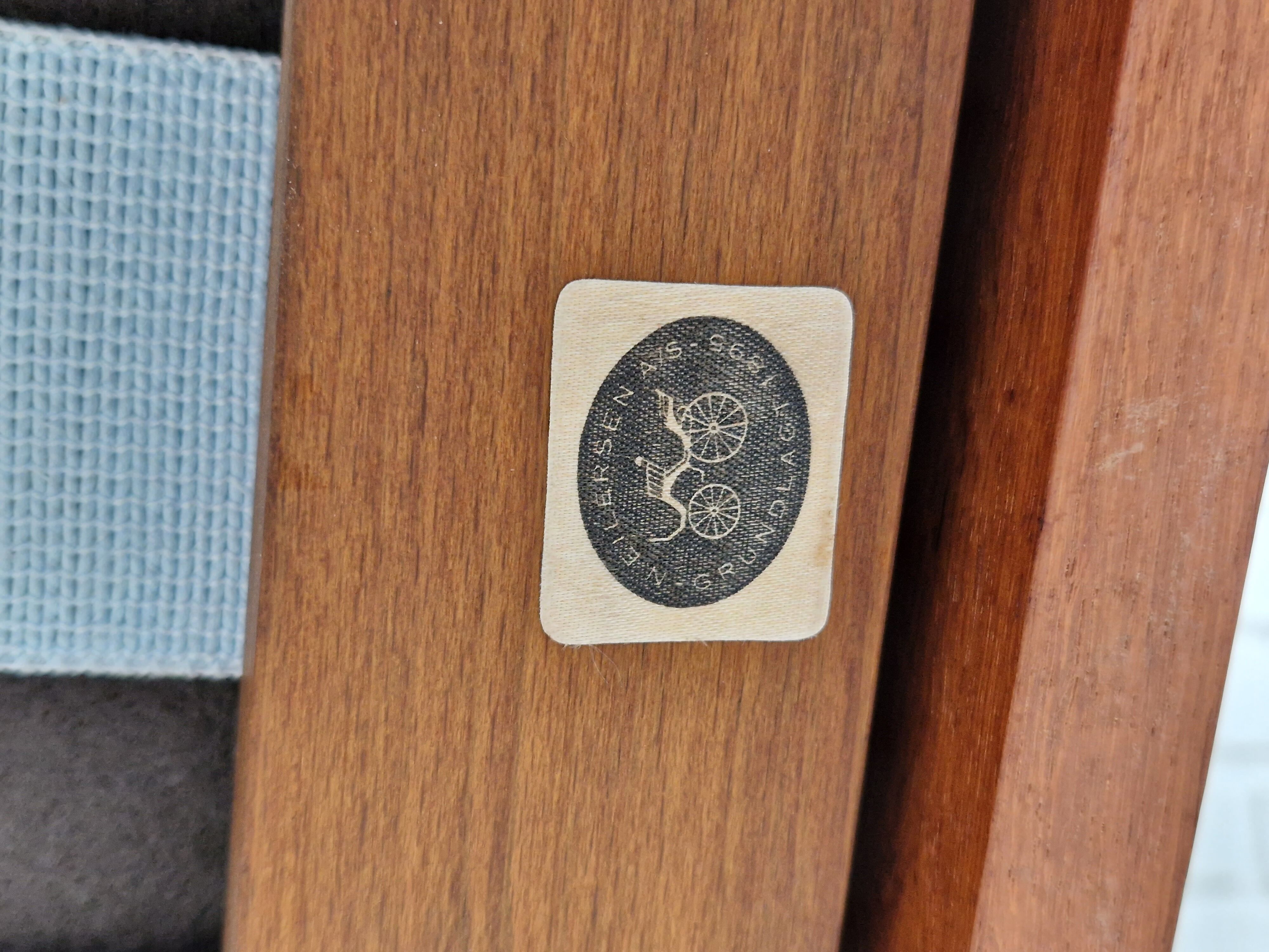 Années 1970, design danois par Illum Wikkelsø, modèle Capella pour Eliersen Møbler.