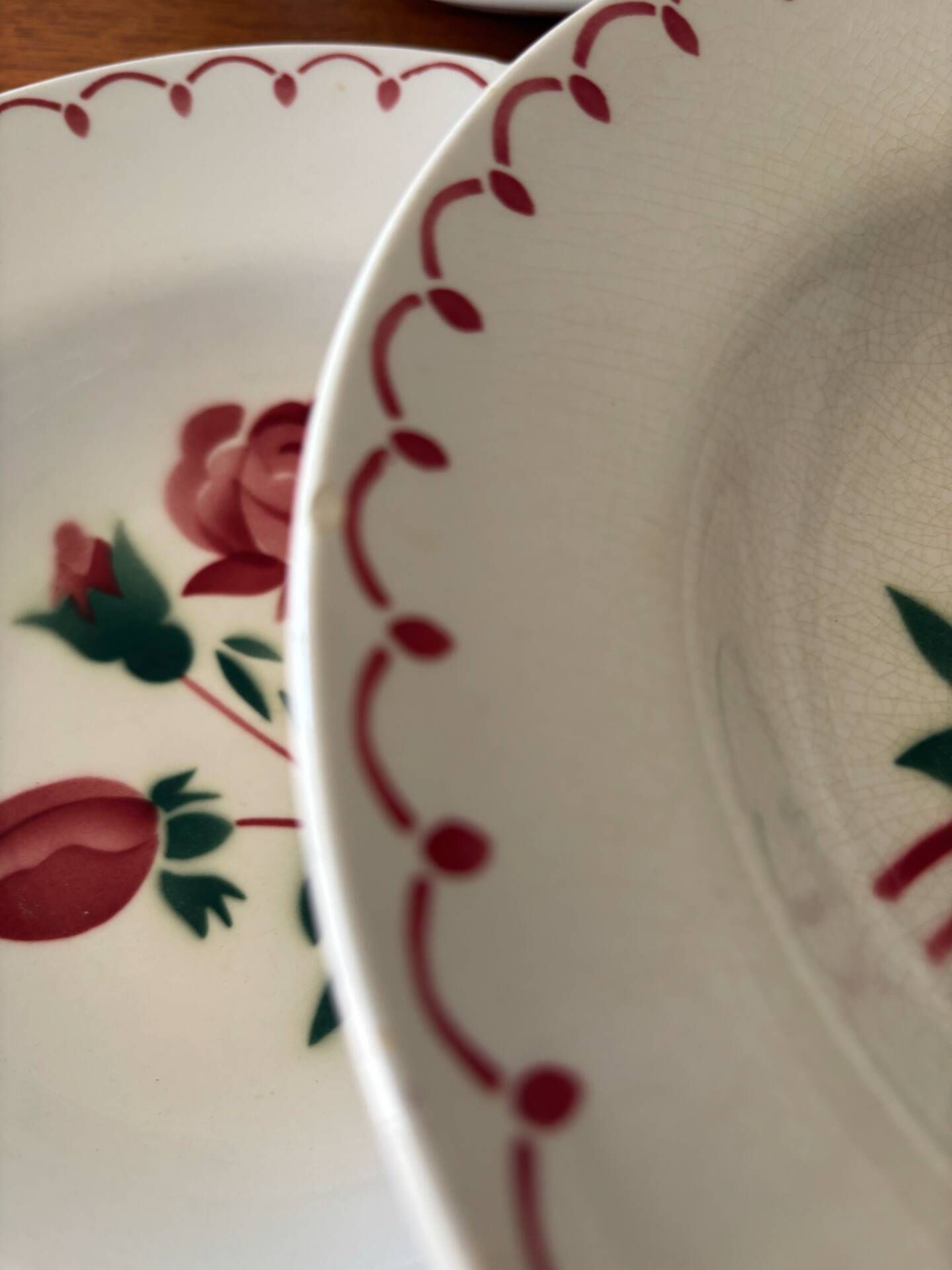 Set of 6 antique deep plates in earthenware • Red rose decoration